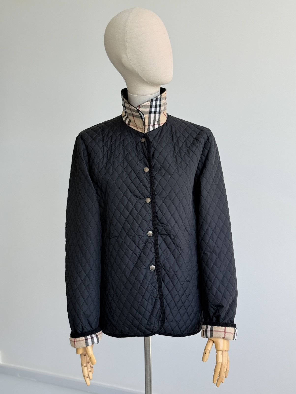 Burberry Burberry Quilted Jacket Corduroy Details Nowa Check Lining Size M / US 6-8 / IT 42-44 - 2 Thumbnail