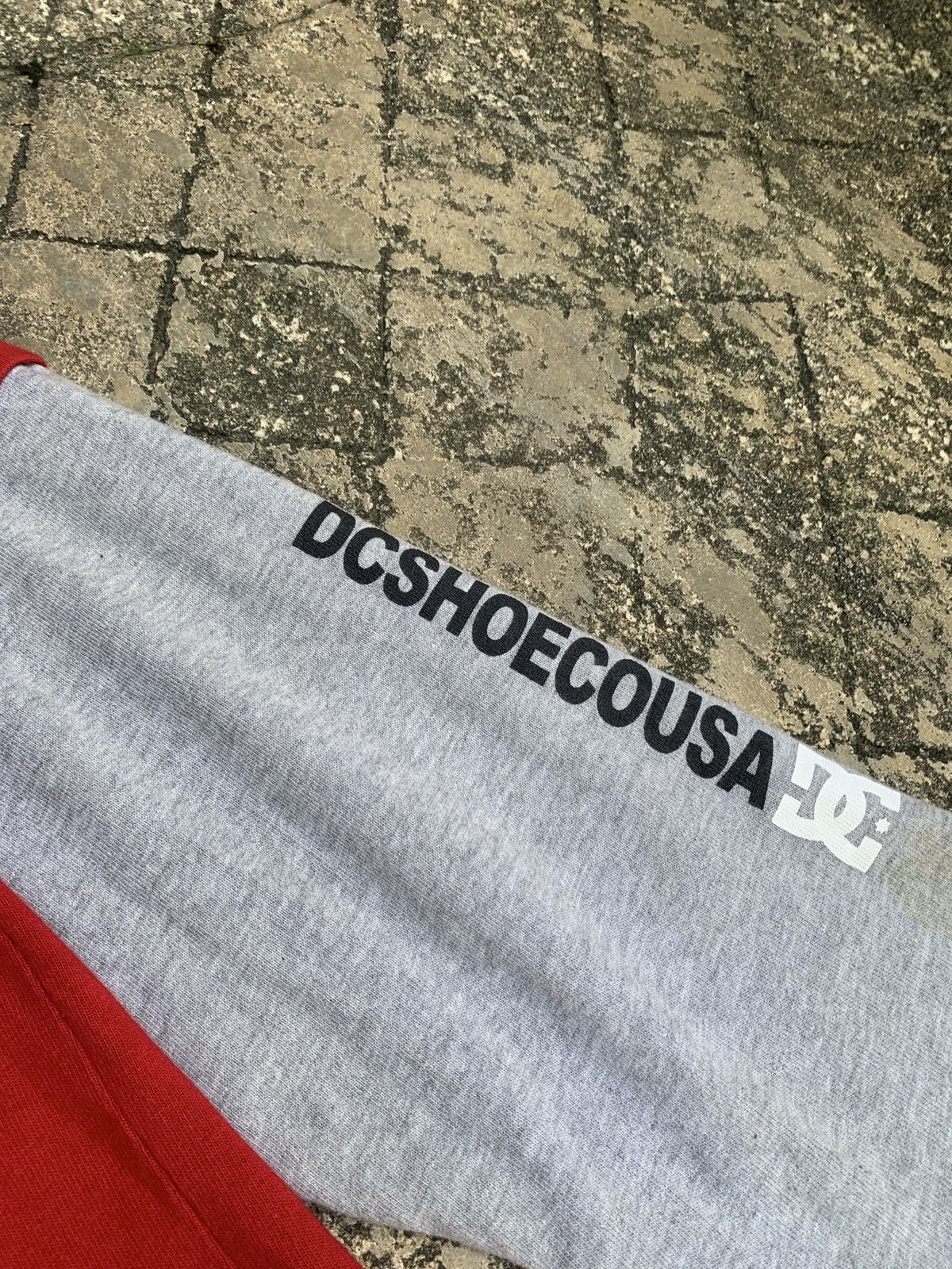 Vintage 2000s DCShoescoUSA Embroidery Explenation Tricks Tee Size US XXL / EU 58 / 5 - 6 Thumbnail