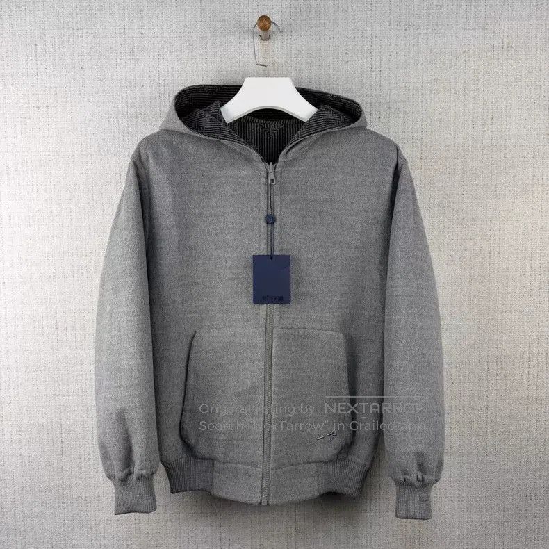 Louis Vuitton Louis Vuitton FALL Reversible Stretch Logo Jersey Hooded W Size US S / EU 44-46 / 1 - 3 Thumbnail