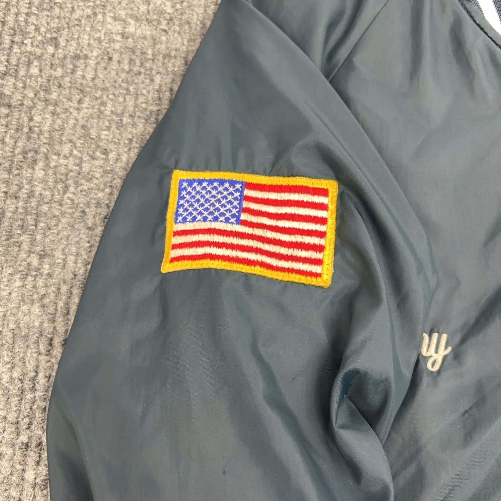 Springfield VINTAGE Hartwell USPS Bomber Jacket Mens M Navy Blue Casual Workwear 46 in Chest Stand-Up Collar Embroidered Eagle Logo Springfield MA Mens Size US M / EU 48-50 / 2 - 4 Thumbnail