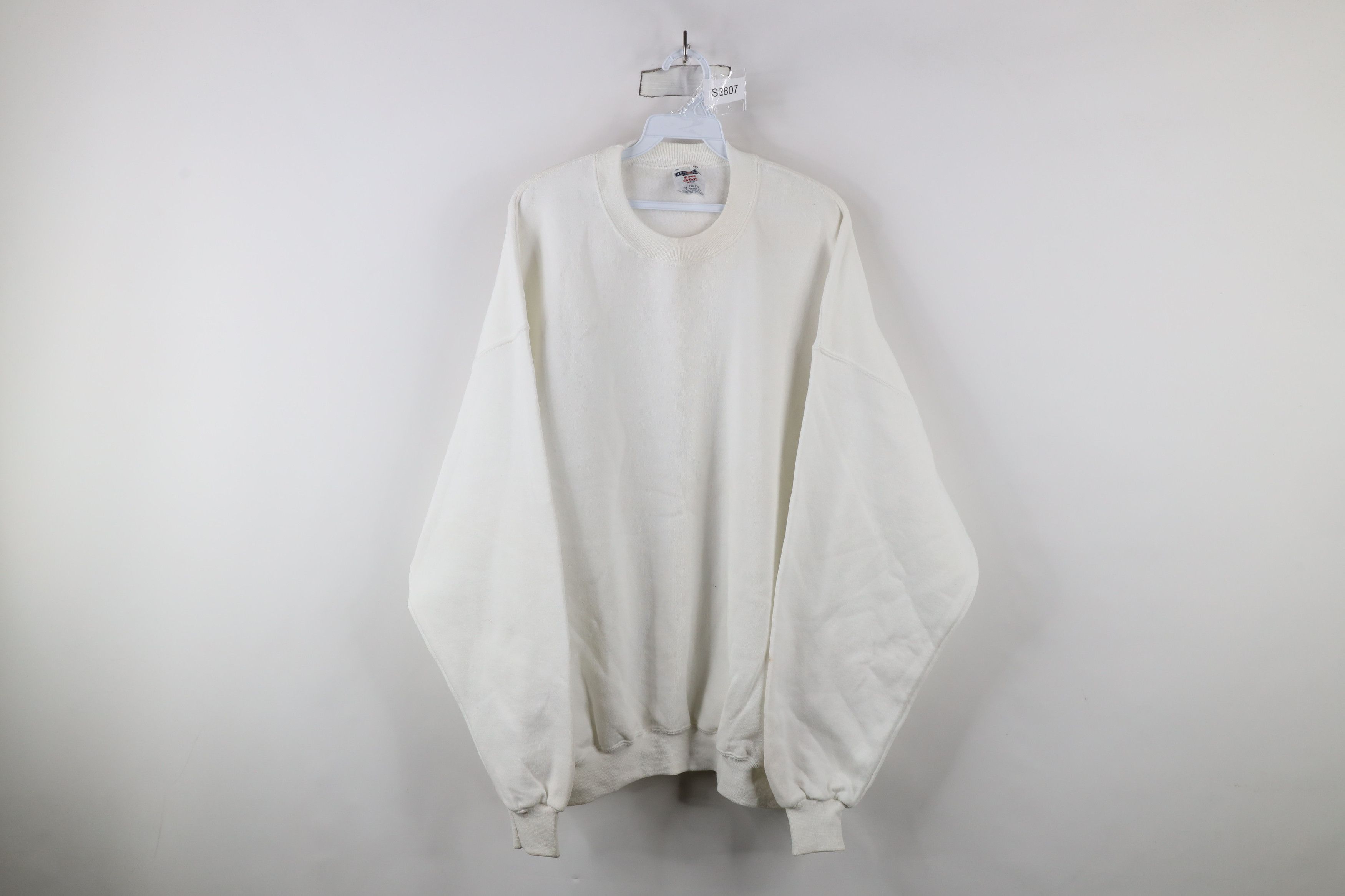 Vintage Vintage 90s Streetwear Heavyweight Crewneck Sweatshirt White Size ONE SIZE - 1 Thumbnail