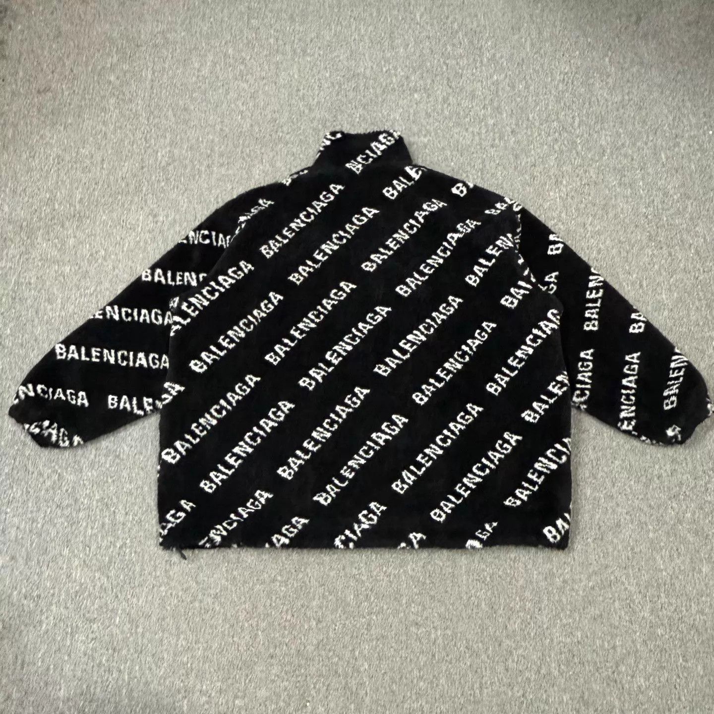 Balenciaga Balenciaga all over print teddy jacket Women's 34 99 new Size XXS / US 00 / IT 34 - 2 Thumbnail