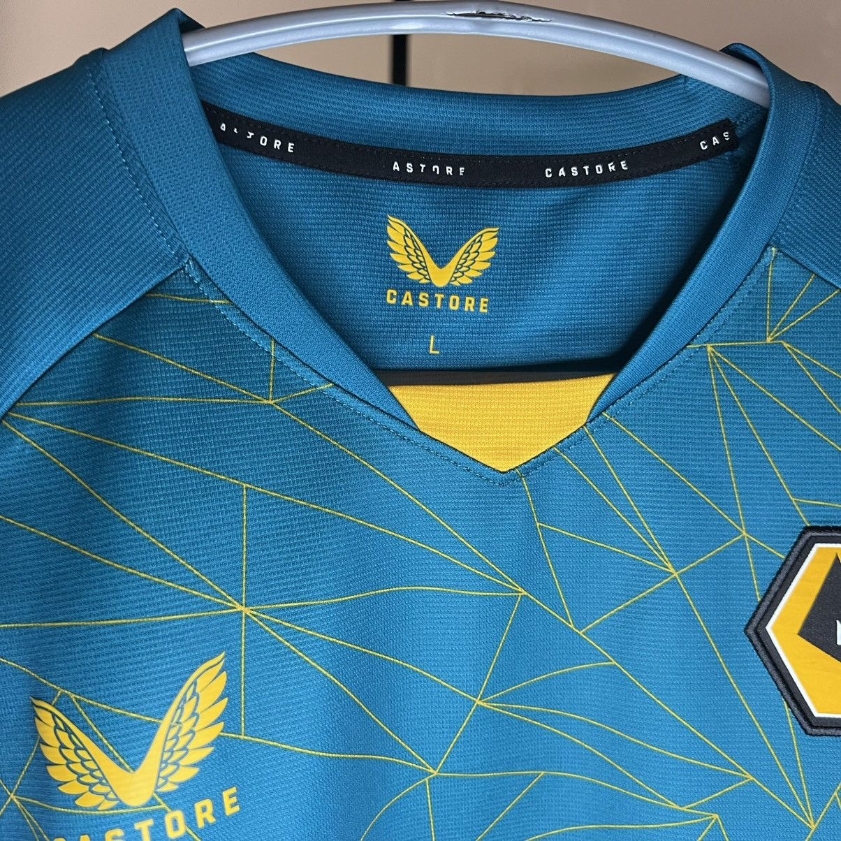 Castore CASTORE WOLVERHAMPTON WANDERERS JERSEY Size US L / EU 52-54 / 3 - 5 Thumbnail
