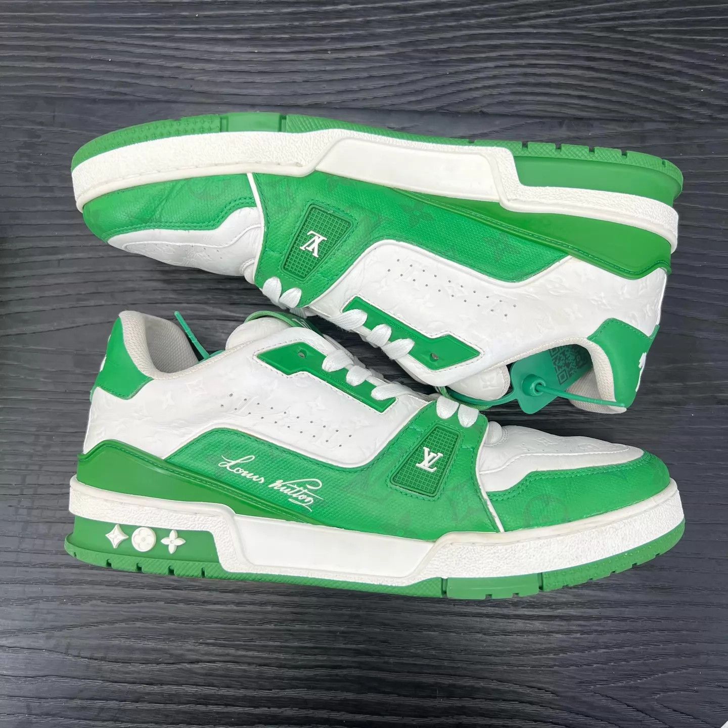 Louis Vuitton LV Trainer White Green Embossed 7.5/41.5 Mint Size US 8.5 / EU 41-42 - 3 Thumbnail