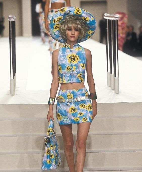 Chanel Chanel 1997 Runway Terrycloth Sleeveless/Skirt Floral Set Size S / US 4 / IT 40 - 2 Thumbnail