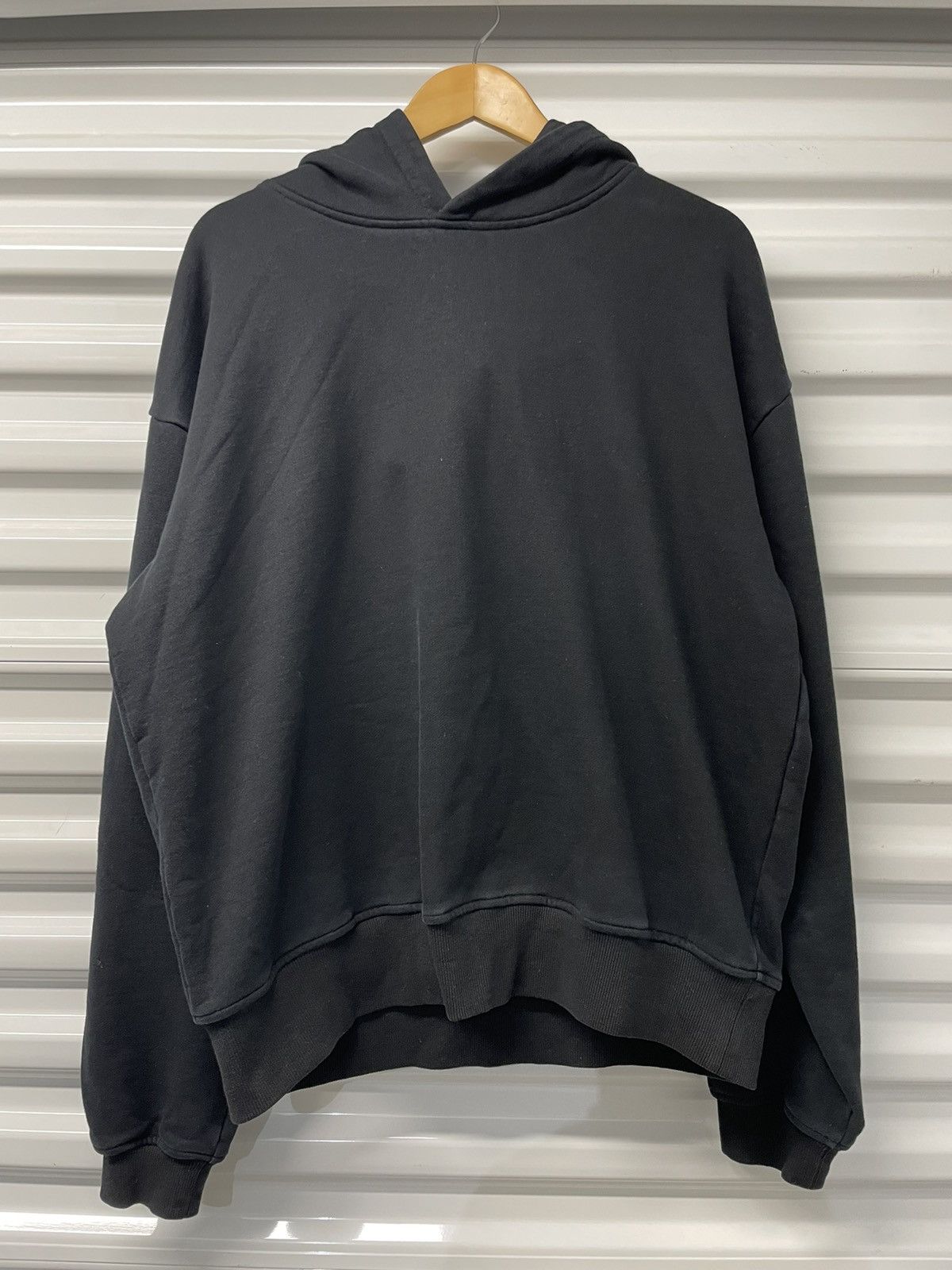 Vale Vale Lives Pocketless Hoodie Size US L / EU 52-54 / 3 - 1 Thumbnail