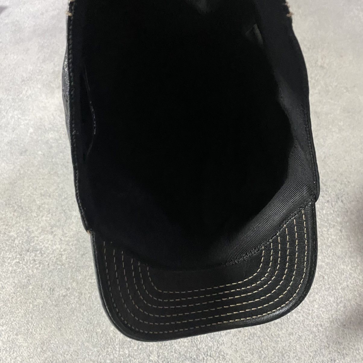 Gucci Gucci cap monogram leather rare luxury Icon logo Size ONE SIZE - 5 Thumbnail
