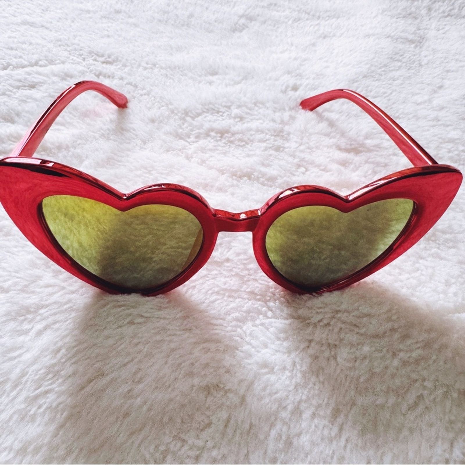 Other Addison Red Heart-Shaped Sunglasses Size ONE SIZE - 4 Thumbnail
