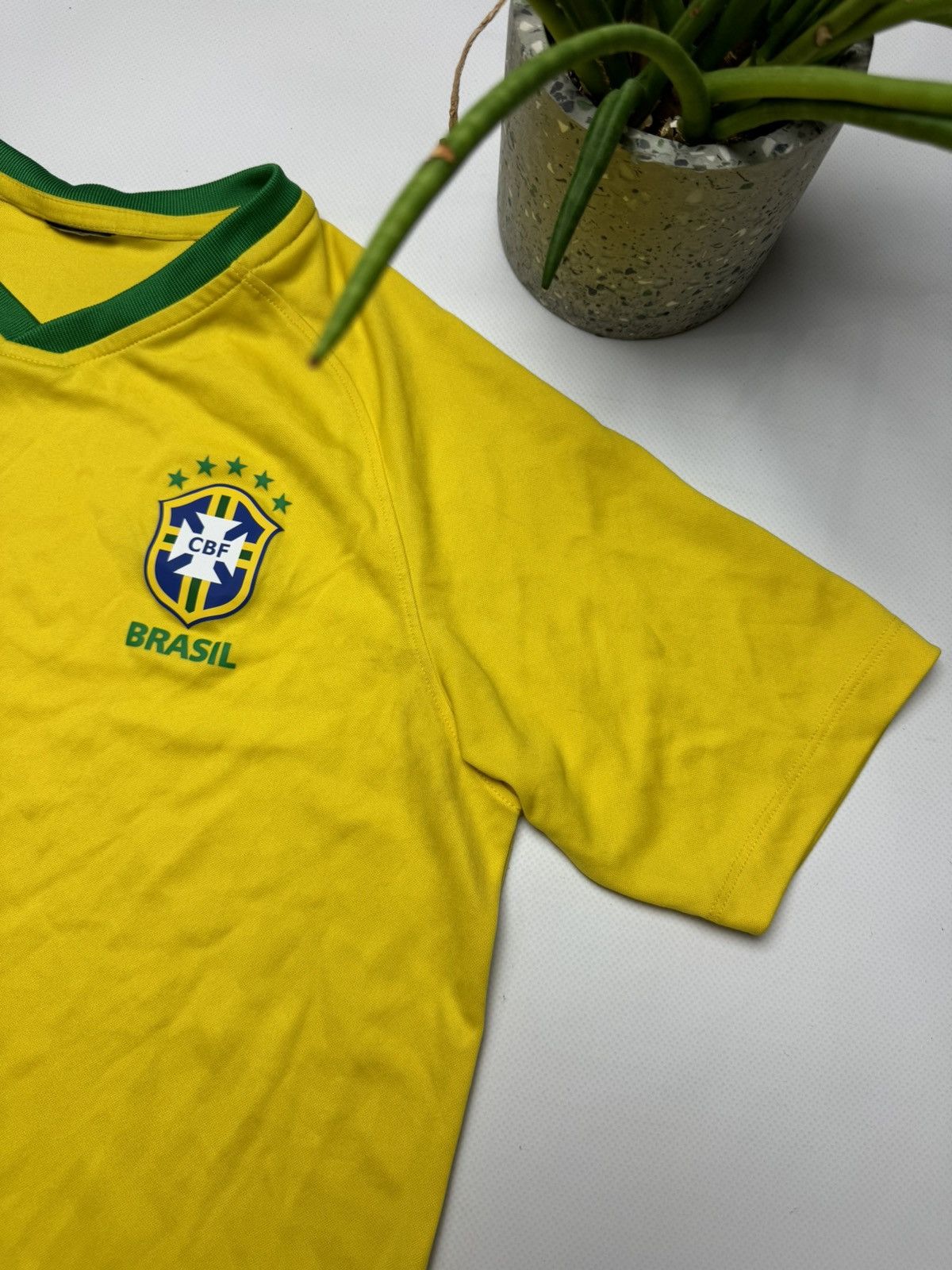 Vintage Rare Brazil vintage Nike soccer jersey Size US S / EU 44-46 / 1 - 3 Thumbnail