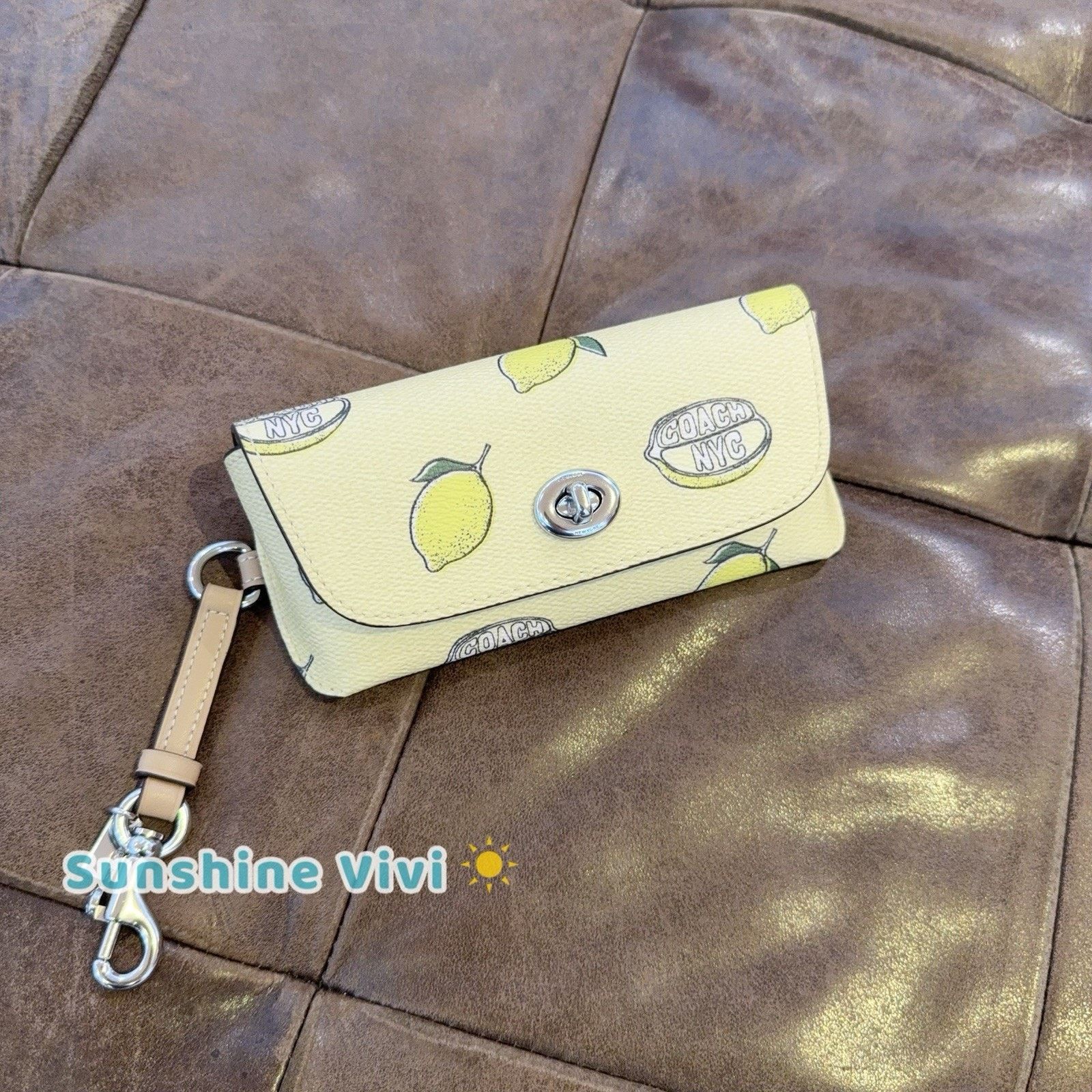 Coach NWT Coach Sunglass Case Lemon Print Garden Glade Multi CAP11 Size ONE SIZE - 1 Thumbnail