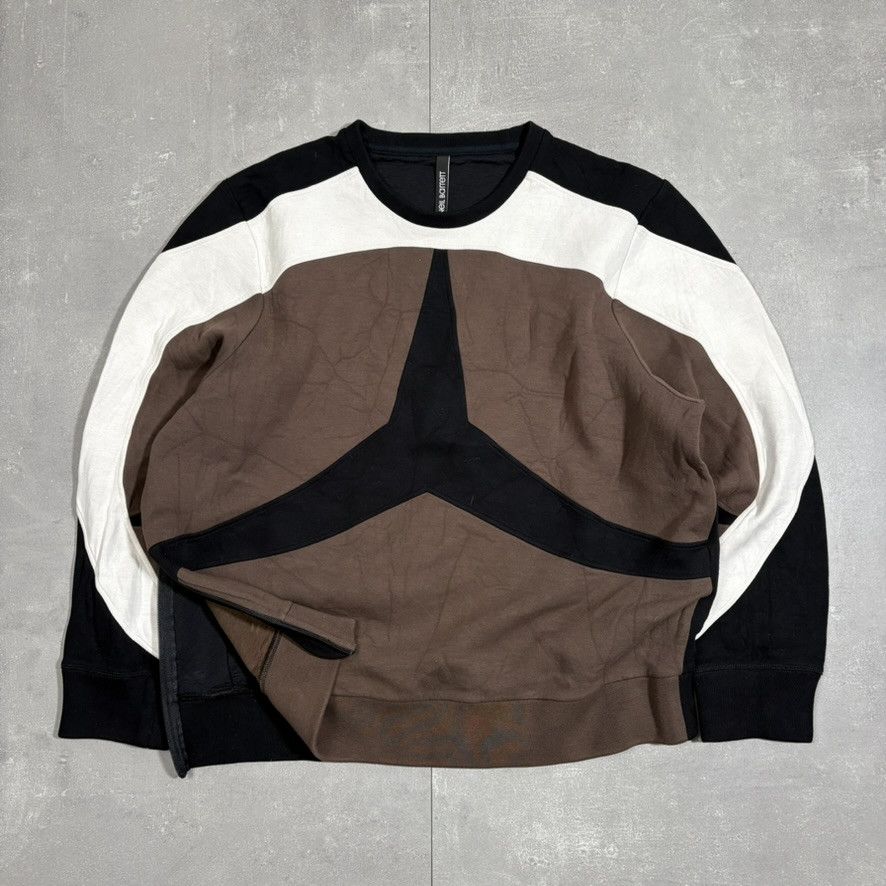 Neil Barrett Neil Barrett Mercedes Sweater Archive Size US L / EU 52-54 / 3 - 1 Thumbnail