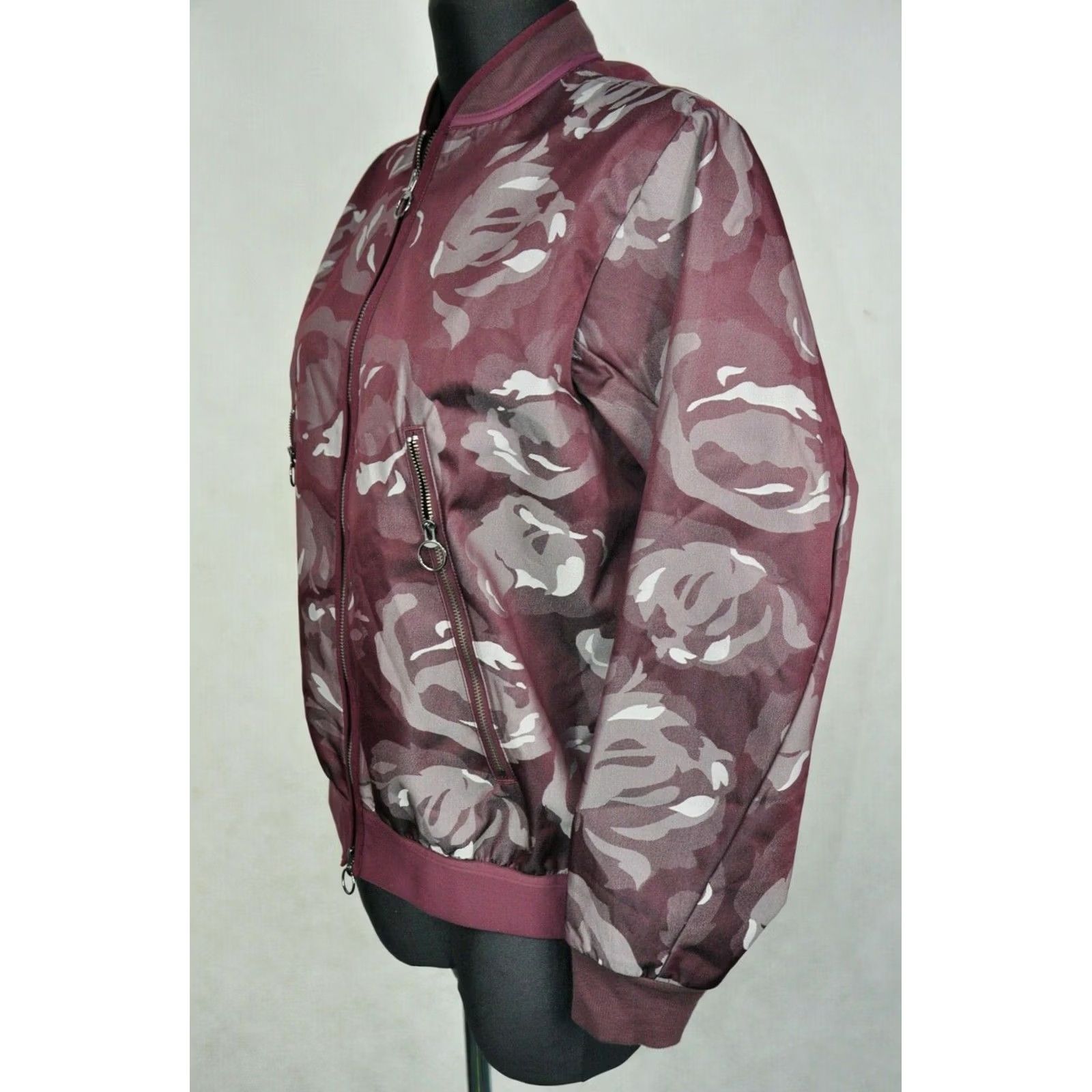 Stella McCartney Adidas by Stella McCartney Yoga Flower Jacket Women's 36 Jacket Floral Multicolor Size 36 Womens Flower Pattern Front Button Long Sleeve Jacket Size XS / US 0-2 / IT 36-38 - 7 Thumbnail