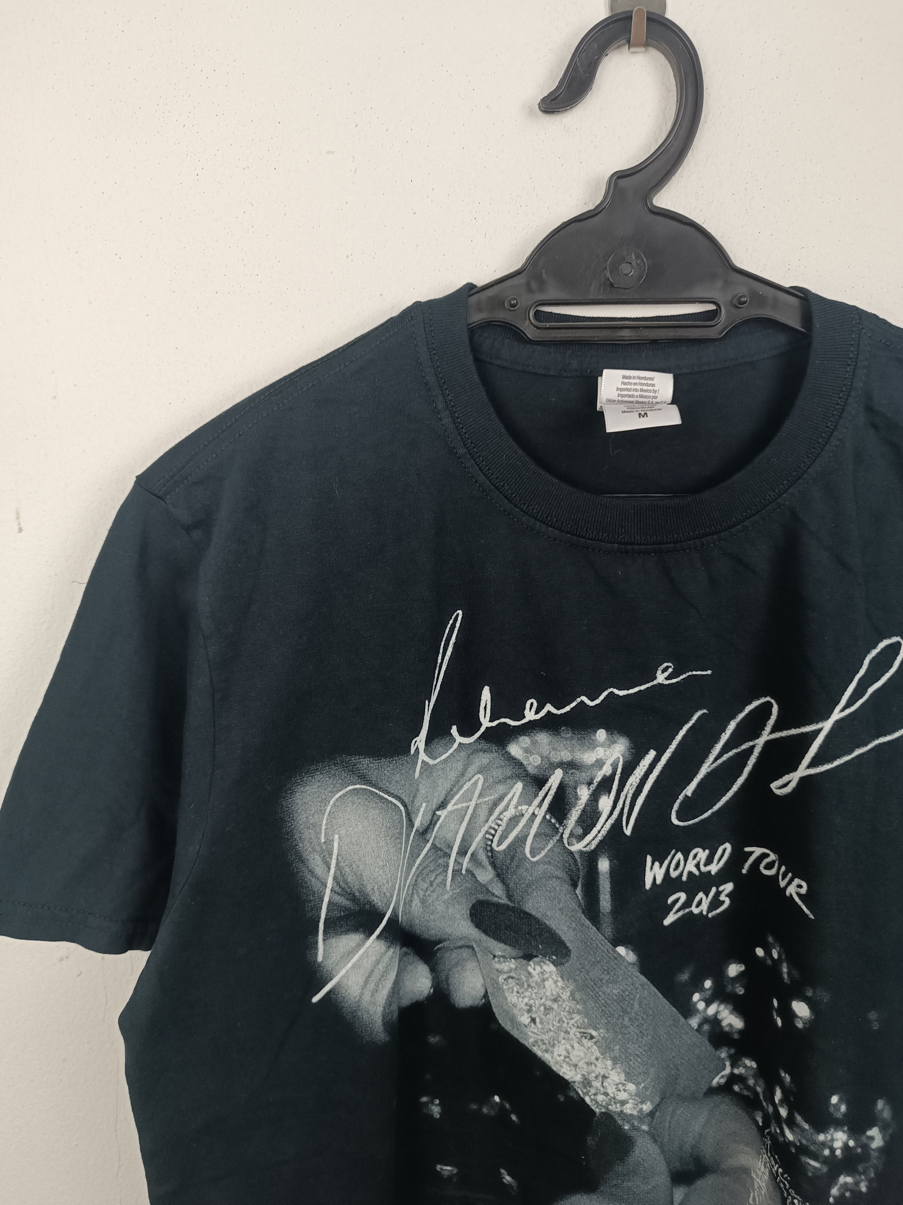 Rap Tees VINTAGE 2013 RIHANNA DIAMONDS WORLD TOUR TEE asap rocky Size US M / EU 48-50 / 2 - 5 Thumbnail