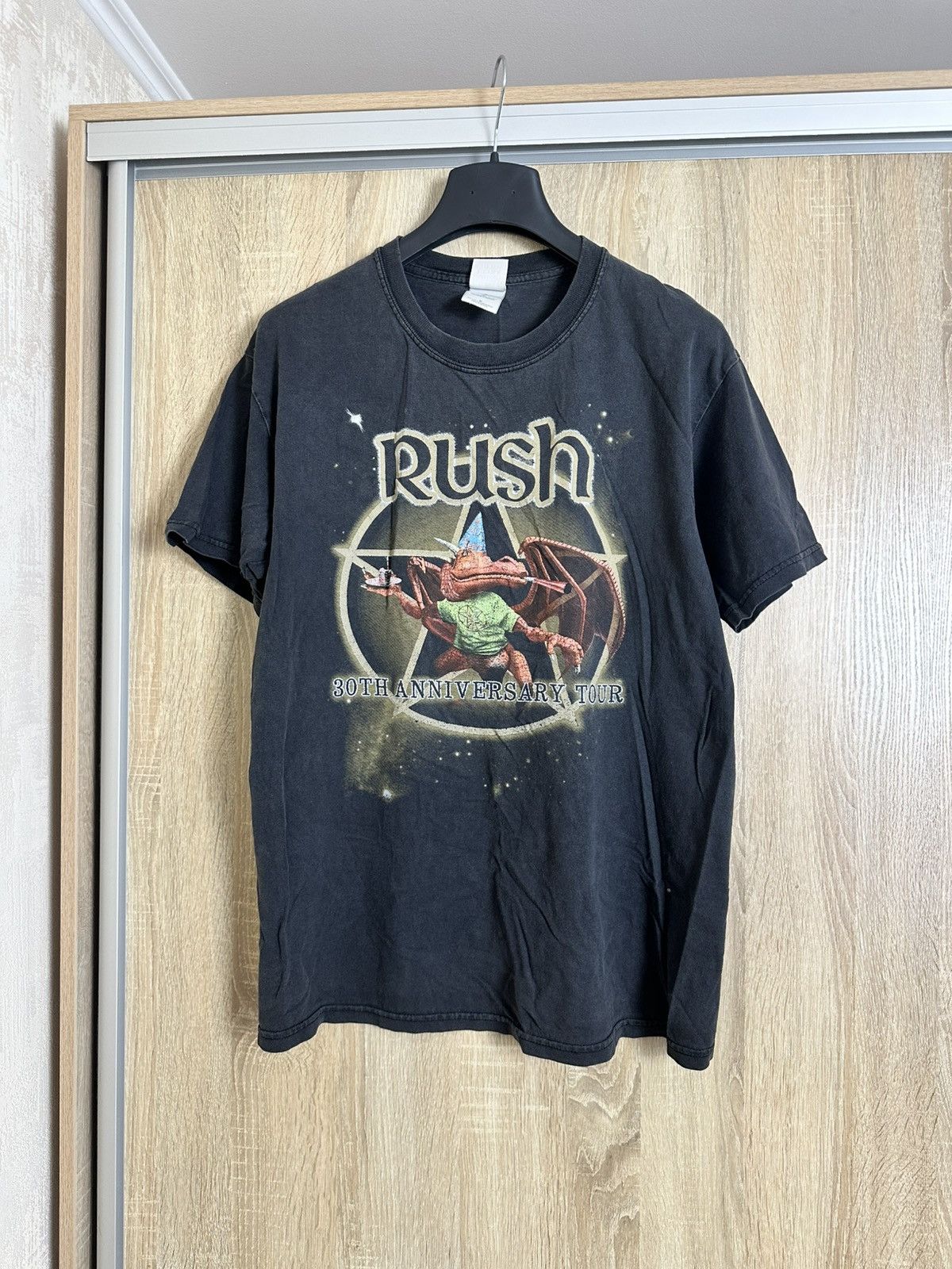 Band Tees 🔥 Rush 2004 Tour Vintage Band Tee Rock Distressed Shirt Size US M / EU 48-50 / 2 - 1 Thumbnail