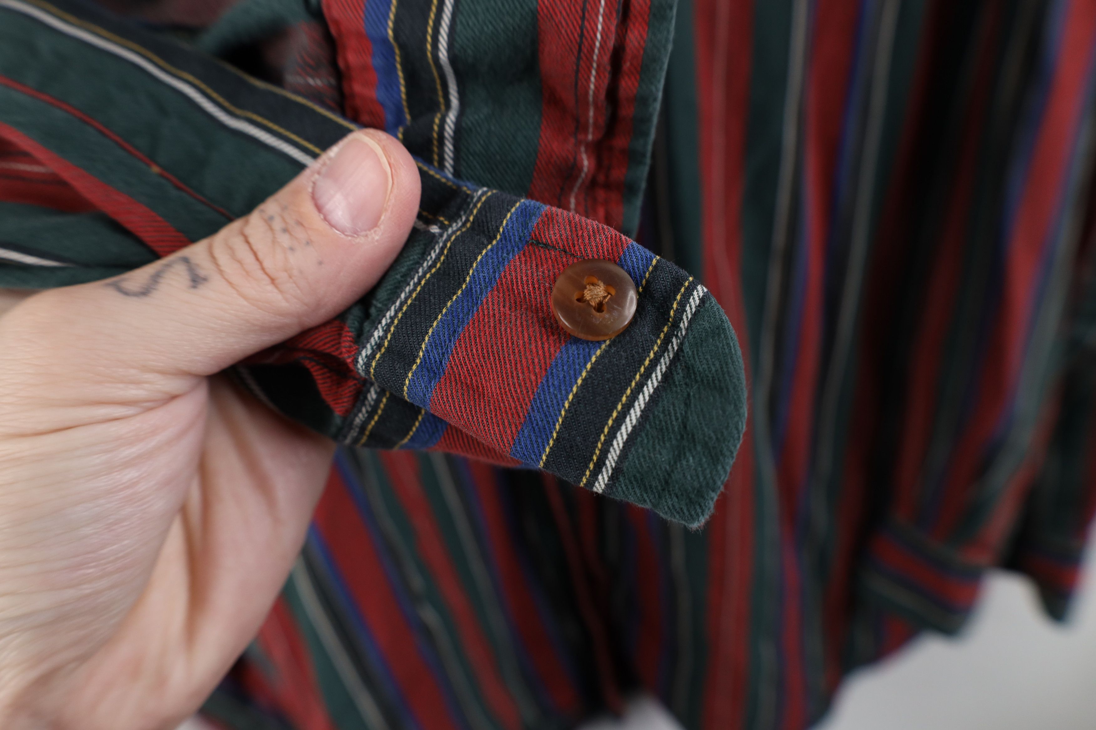 Vintage Vintage 90s Streetwear Striped Collared Button Down Shirt Size US XL / EU 56 / 4 - 5 Thumbnail
