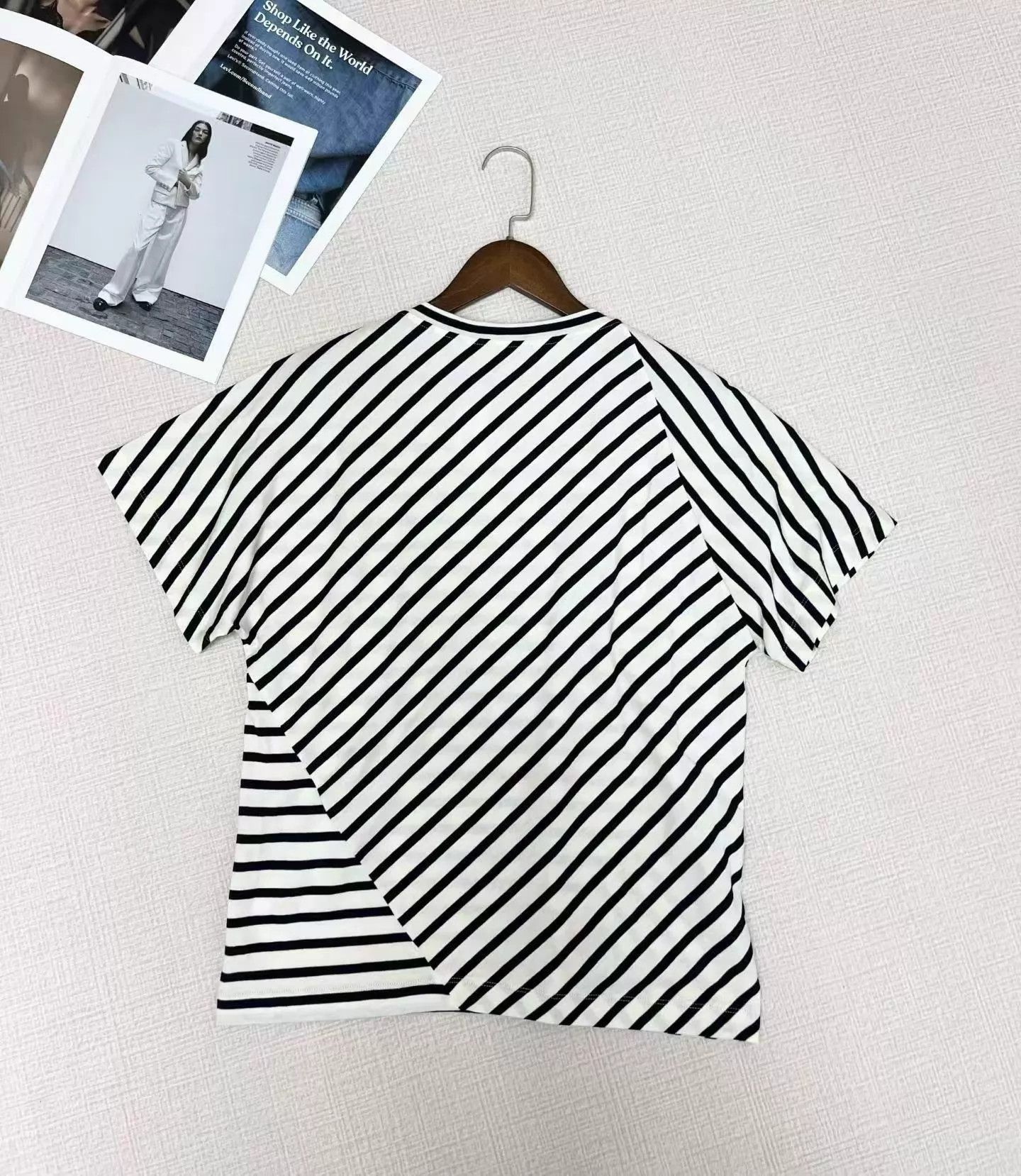 Christian Dior Monsieur Dior 25SS asymmetric stripe logo short tee NWT S Size S / US 4 / IT 40 - 3 Thumbnail