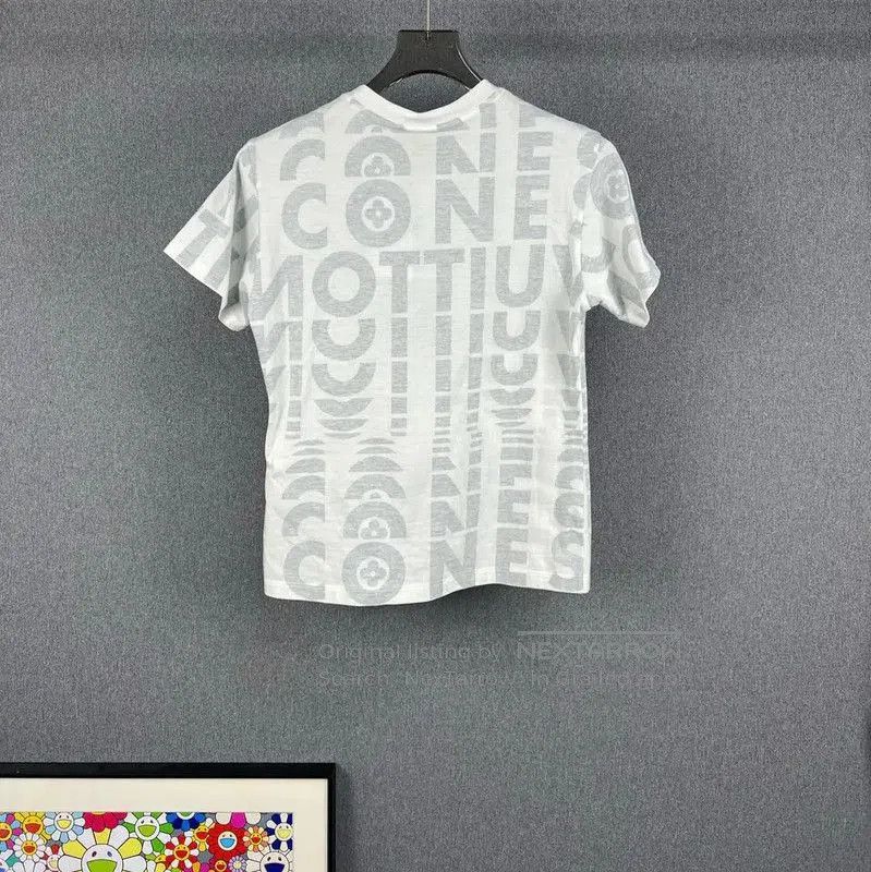Louis Vuitton Louis Vuitton Women's White Logo T. Size XXS / US 00 / IT 34 - 2 Thumbnail