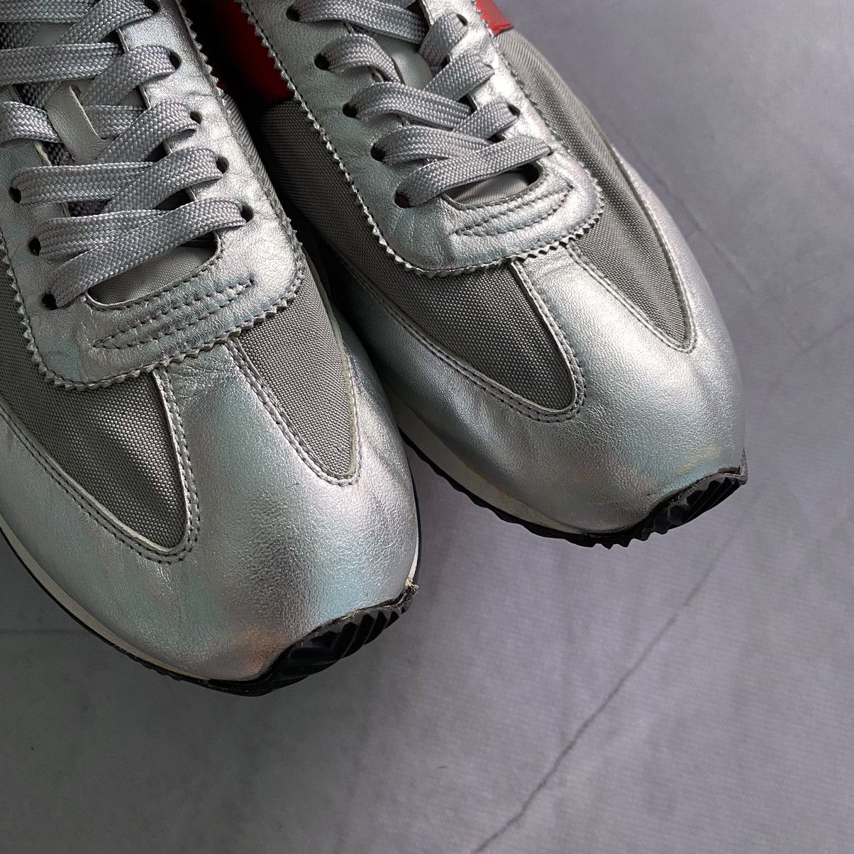 Designer × Saint Laurent Paris Saint Laurent Paris Silver/Red Sneakers Shoes Size US 12 / EU 45 - 6 Thumbnail