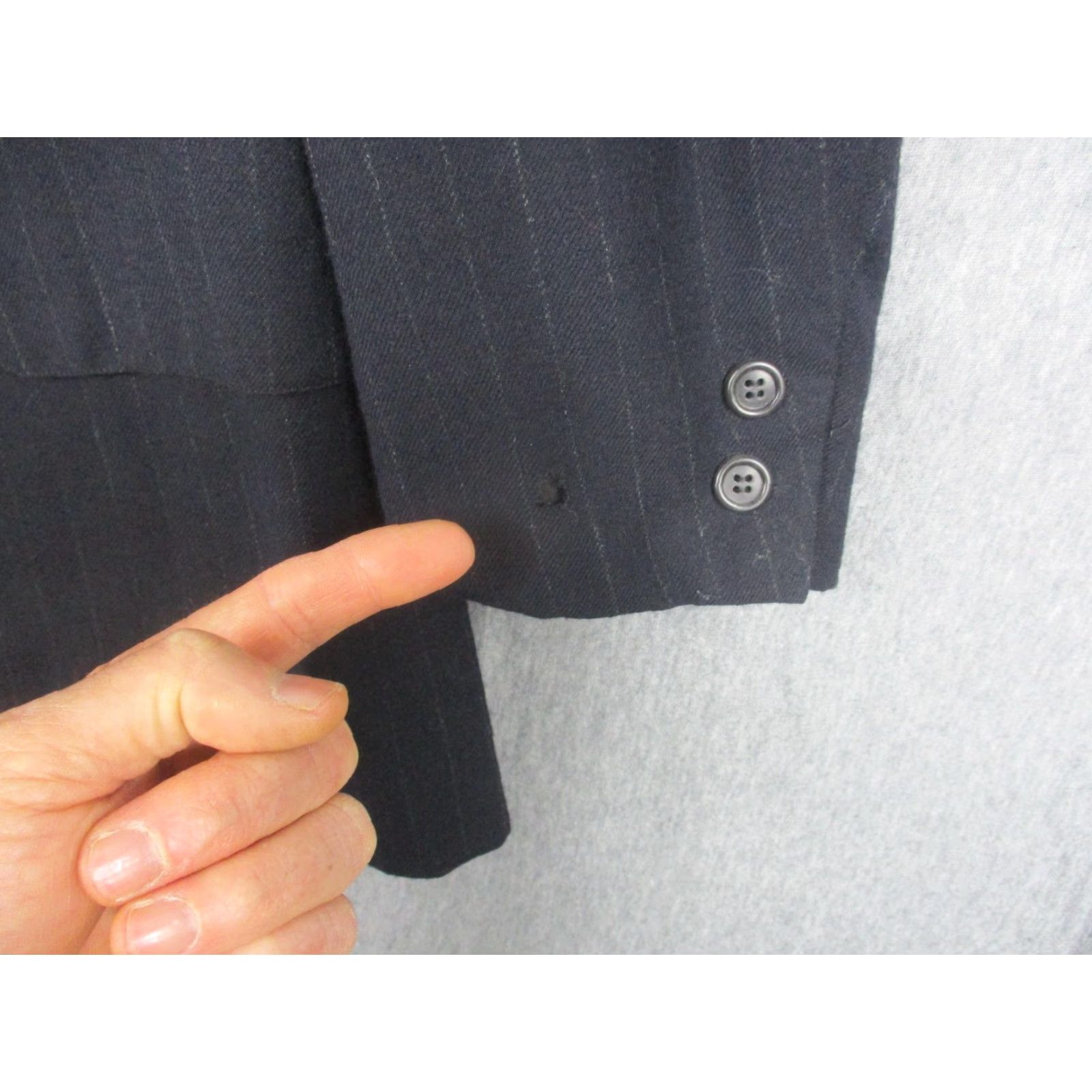 Brooks Brothers VINTAGE Brooks Brothers Blazer Mens 37L Blue Pinstripe 2 Button Jacket USA 80s Size 36R - 6 Thumbnail