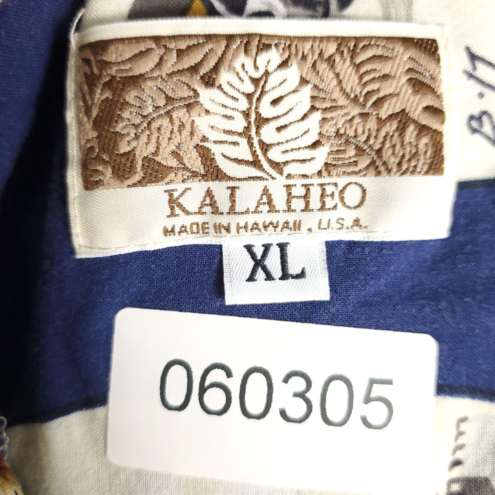Vintage Kalaheo Shirt Men XL Blue White Hawaiian Button-Up Short Sleeve Geometric Pattern, Button Closure, Collared, Pocket, Cotton, Woven, Aloha Modern, Mens Size US XL / EU 56 / 4 - 7 Thumbnail