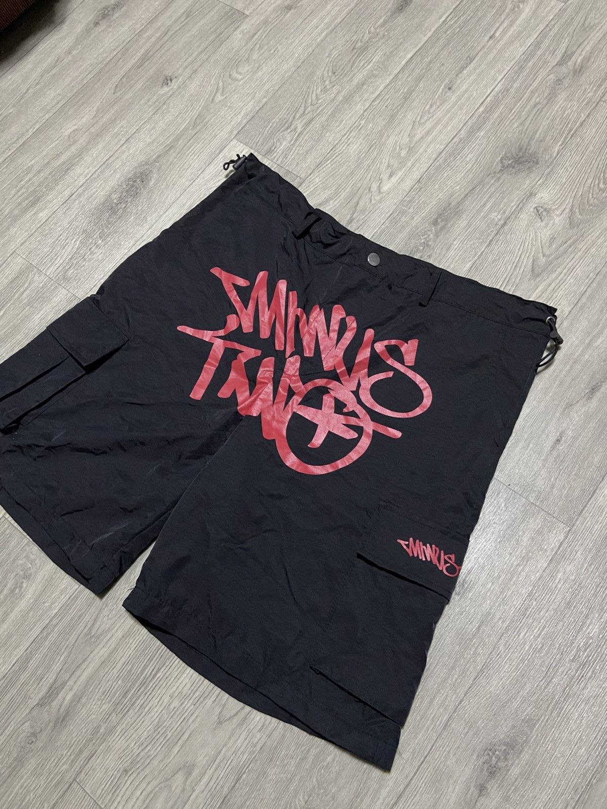 Corteiz Minus Two Cargo Shorts Size M Size US 32 / EU 48 - 2 Thumbnail