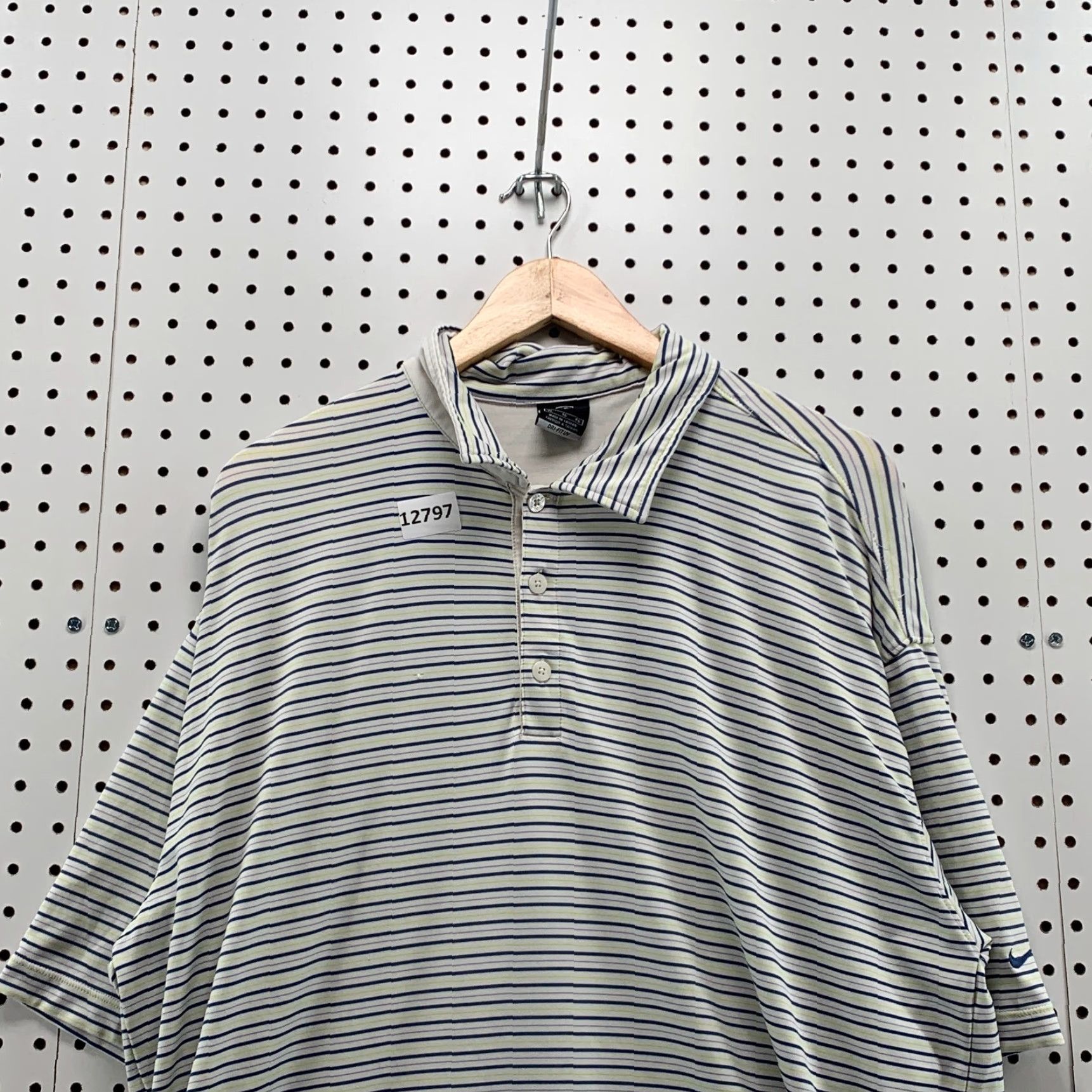 Nike VINTAGE Nike Golf Dri-Fit Mens Short Sleeved Black Blue Yellow Striped Polo Size XL Size US XL / EU 56 / 4 - 7 Thumbnail