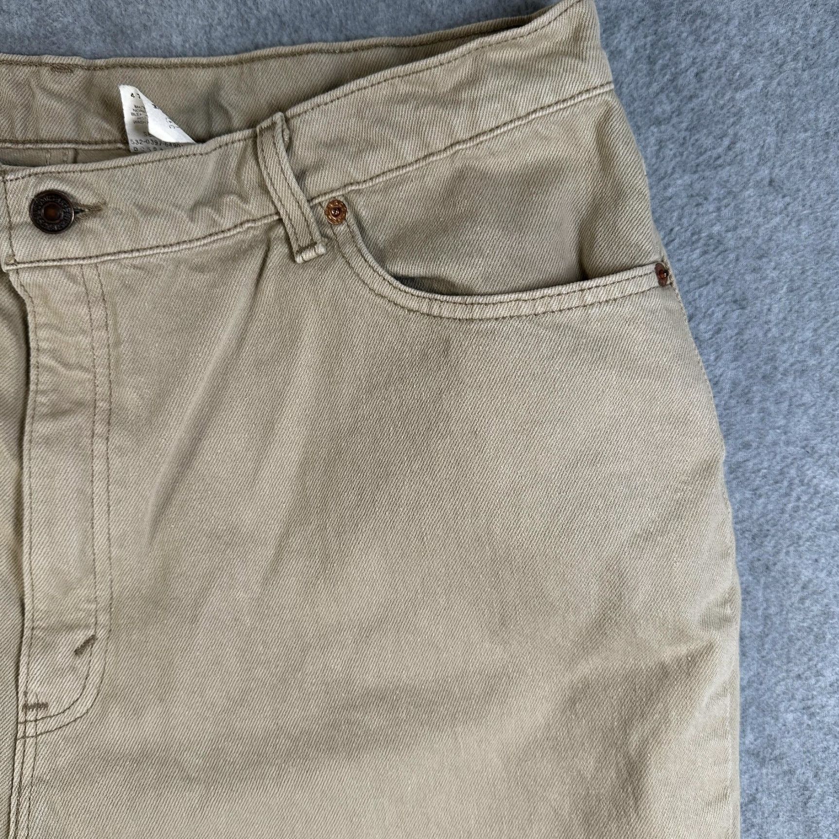 Levi's VINTAGE Levi's 550 Jeans Beige Khaki Mens 40 Relaxed Fit Tapered 5-Pocket Denim 28in Zip Fly Boys? Size US 40 / EU 56 - 5 Thumbnail