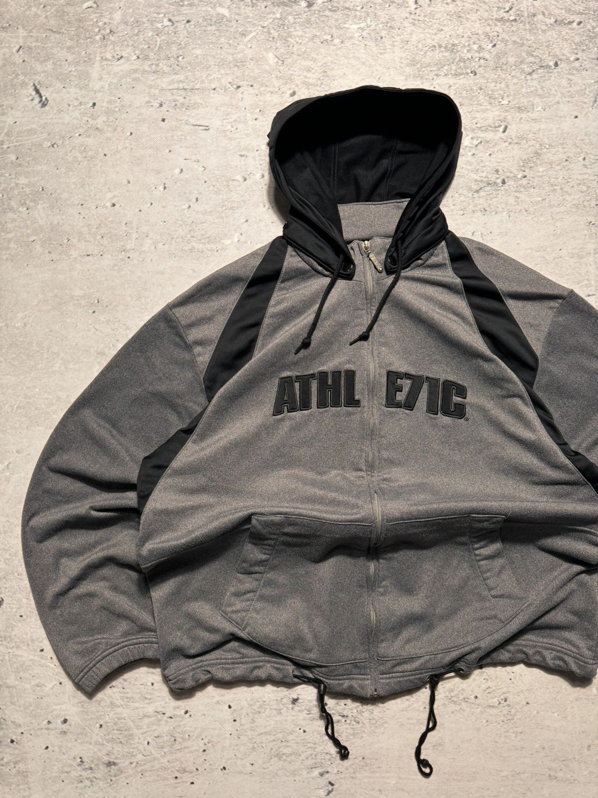 Nike × Vintage NIKE VINTAGE CENTER LOGO OVERSIZE BOXY HOODIE Size US XL / EU 56 / 4 - 2 Thumbnail