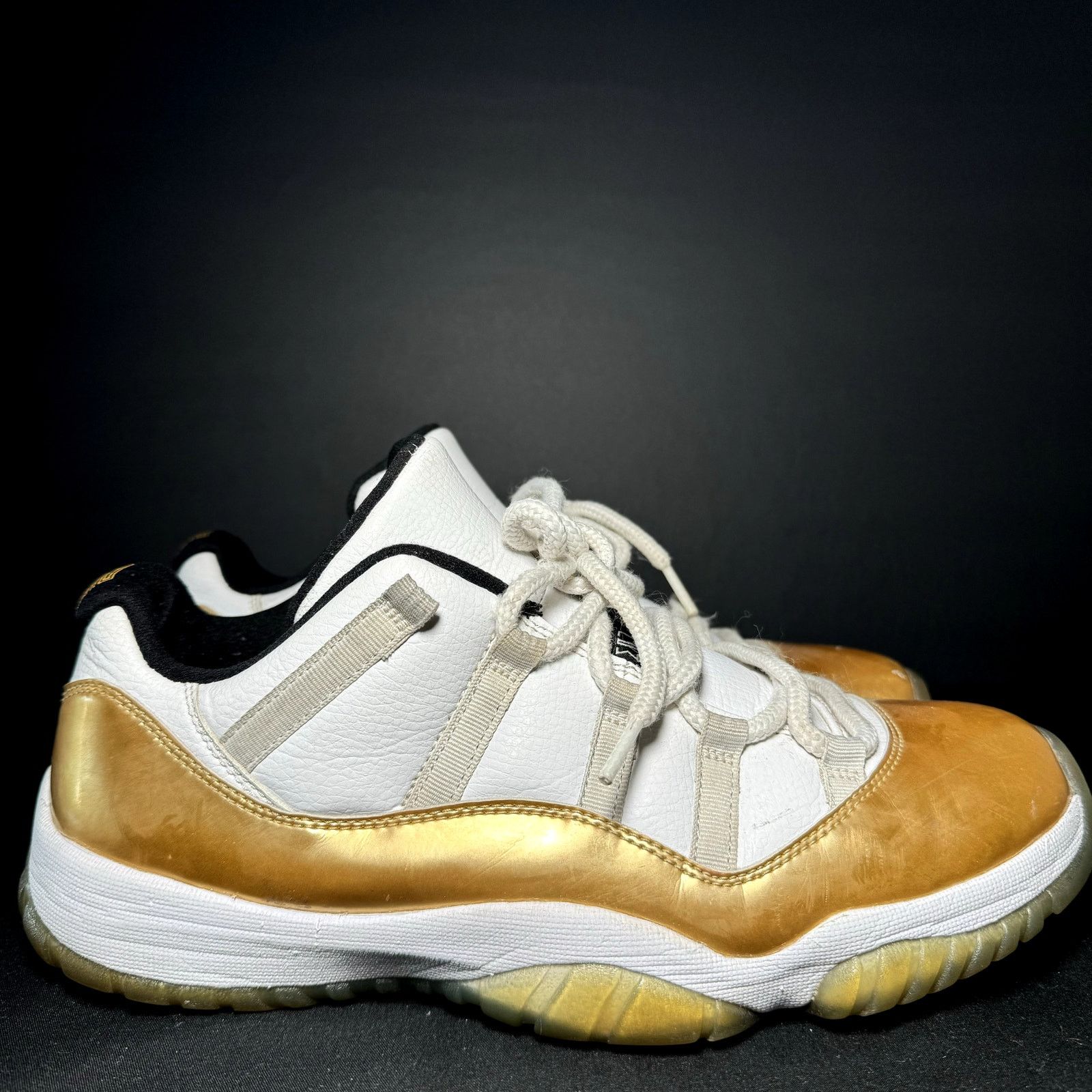 Jordan Brand × Nike Size 10 - Nike Air Jordan 11 Retro Low Closing Ceremony Size US 10 / EU 43 - 1 Thumbnail