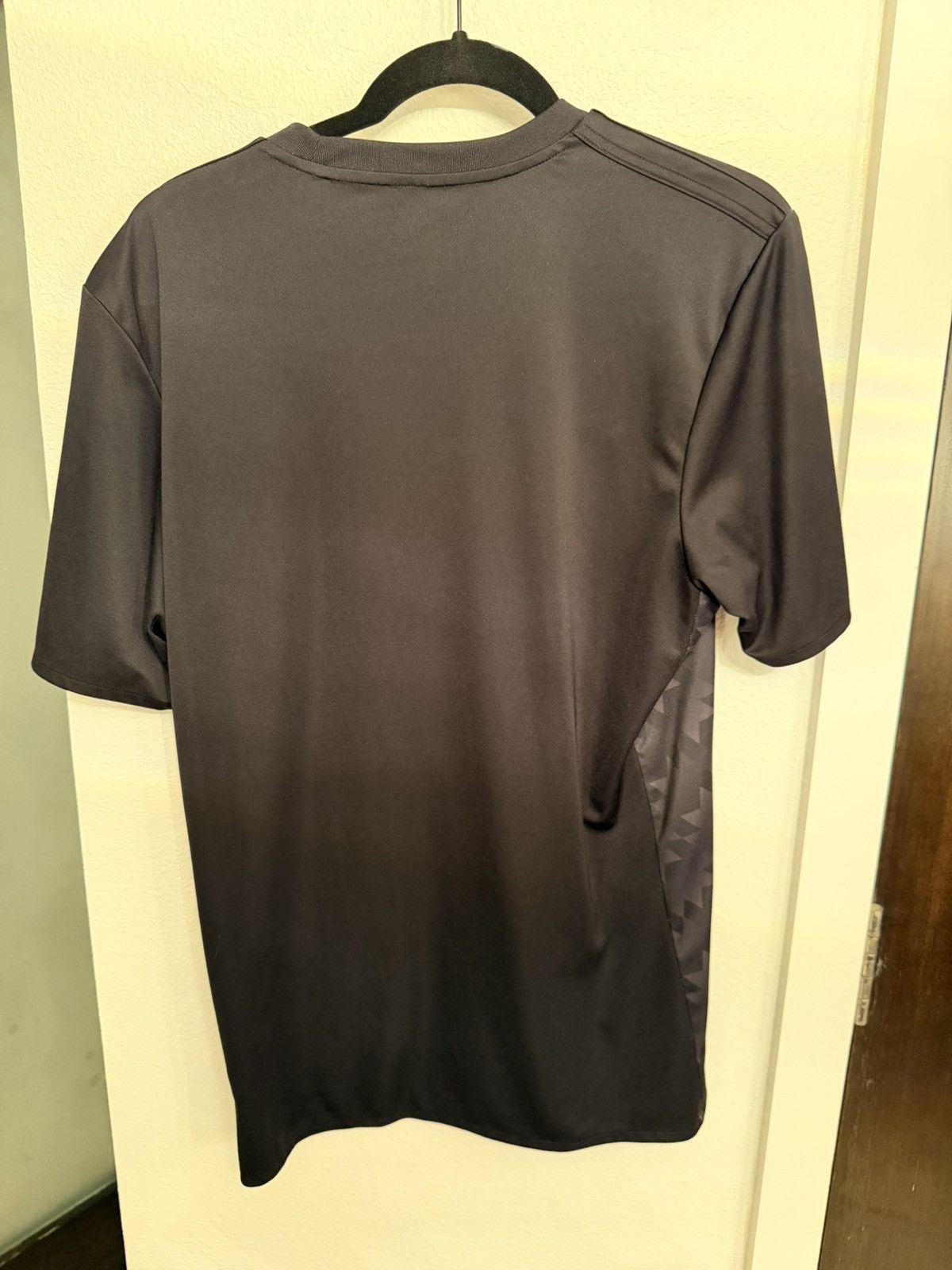 Adidas Man Utd All black jersey Size US M / EU 48-50 / 2 - 2 Thumbnail