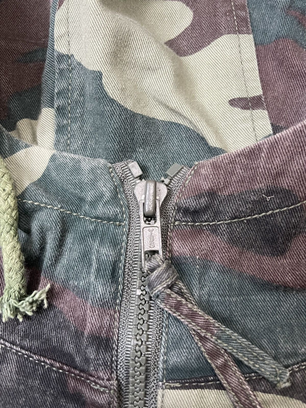 Japanese Brand Vintage Half Zipper Hoodie Army Jacket Camouflage Size US L / EU 52-54 / 3 - 7 Thumbnail