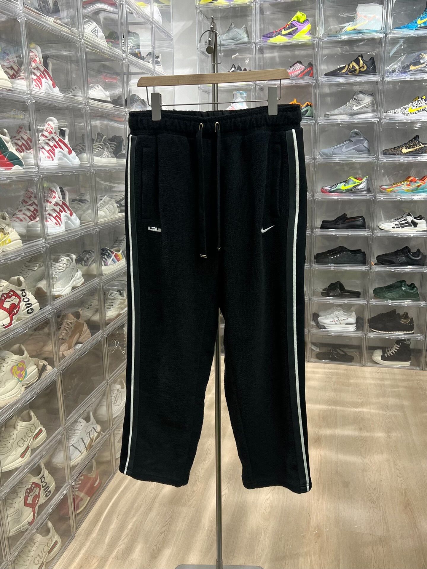 Nike Nike LEBRON Casual Pants 32 Men Size US 32 / EU 48 - 1 Thumbnail