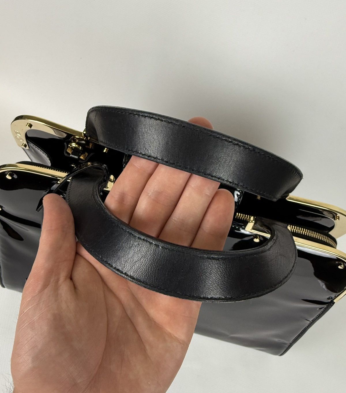 Yves Saint Laurent Yves Saint Laurent Black Patent Leather Uptown Satchel Bag Size ONE SIZE - 18 Thumbnail