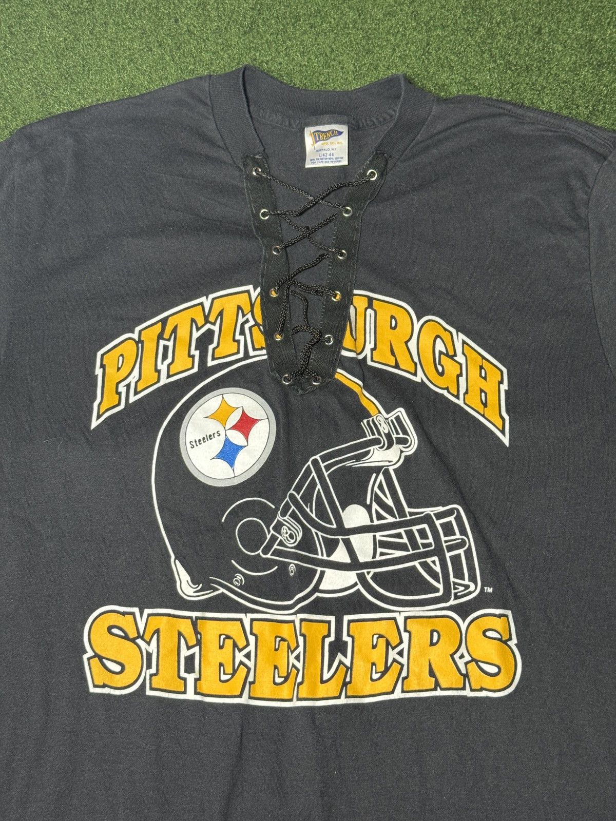 American Trench × NFL × Vintage Vintage 90s Pittsburgh Steelers Custom V Neck Retro T Shirt Size L / US 10 / IT 46 - 2 Thumbnail