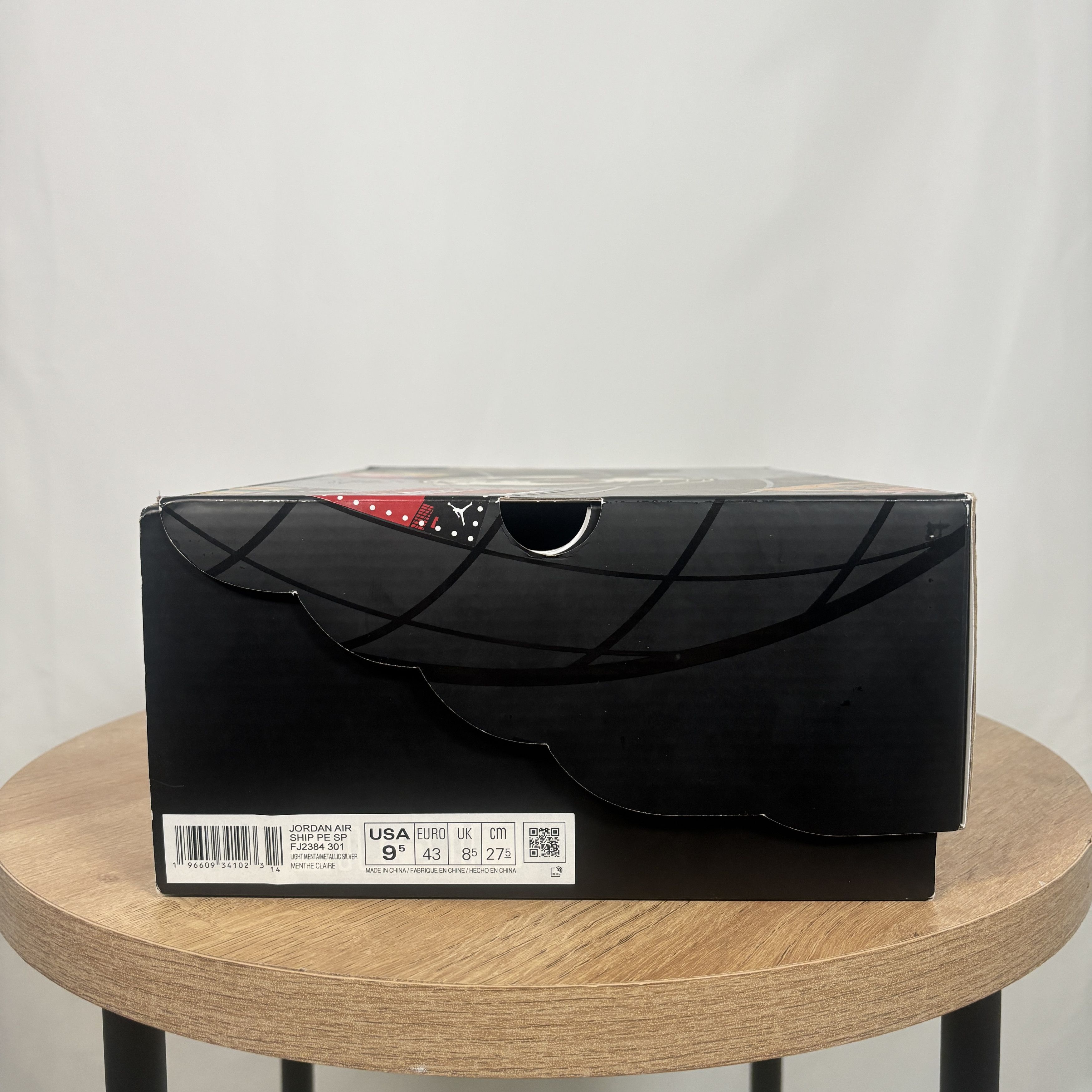 Jordan Brand Corporate x Air Jordan Air Ship PE SP DS 9.5M Size US 9.5 / EU 42-43 - 2 Thumbnail
