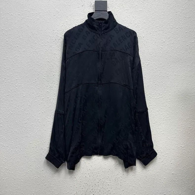 Balenciaga Balenciaga Dark Pattern Bulletproof Full Print Jacket Size XXS / US 00 / IT 34 - 1 Thumbnail