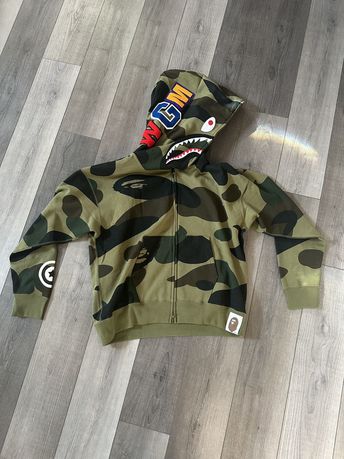 Bape 1st Camo Giant Shark Full Zip hoodie Size US L / EU 52-54 / 3 - 1 Thumbnail