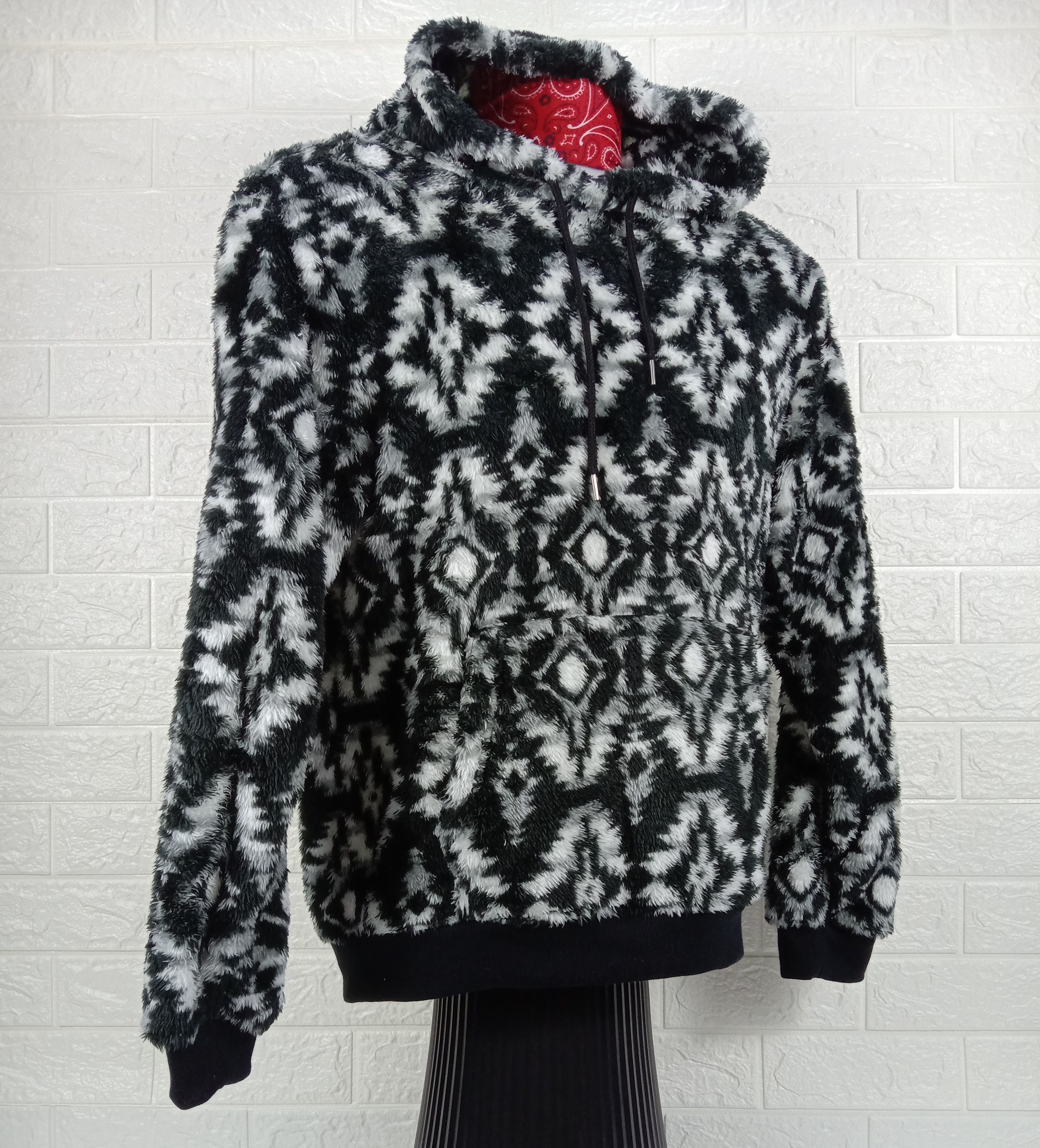 Japanese Brand Vintage Rill Fox Navajo Design Hoodie Fleece Sweatshirt Size M / US 6-8 / IT 42-44 - 2 Thumbnail