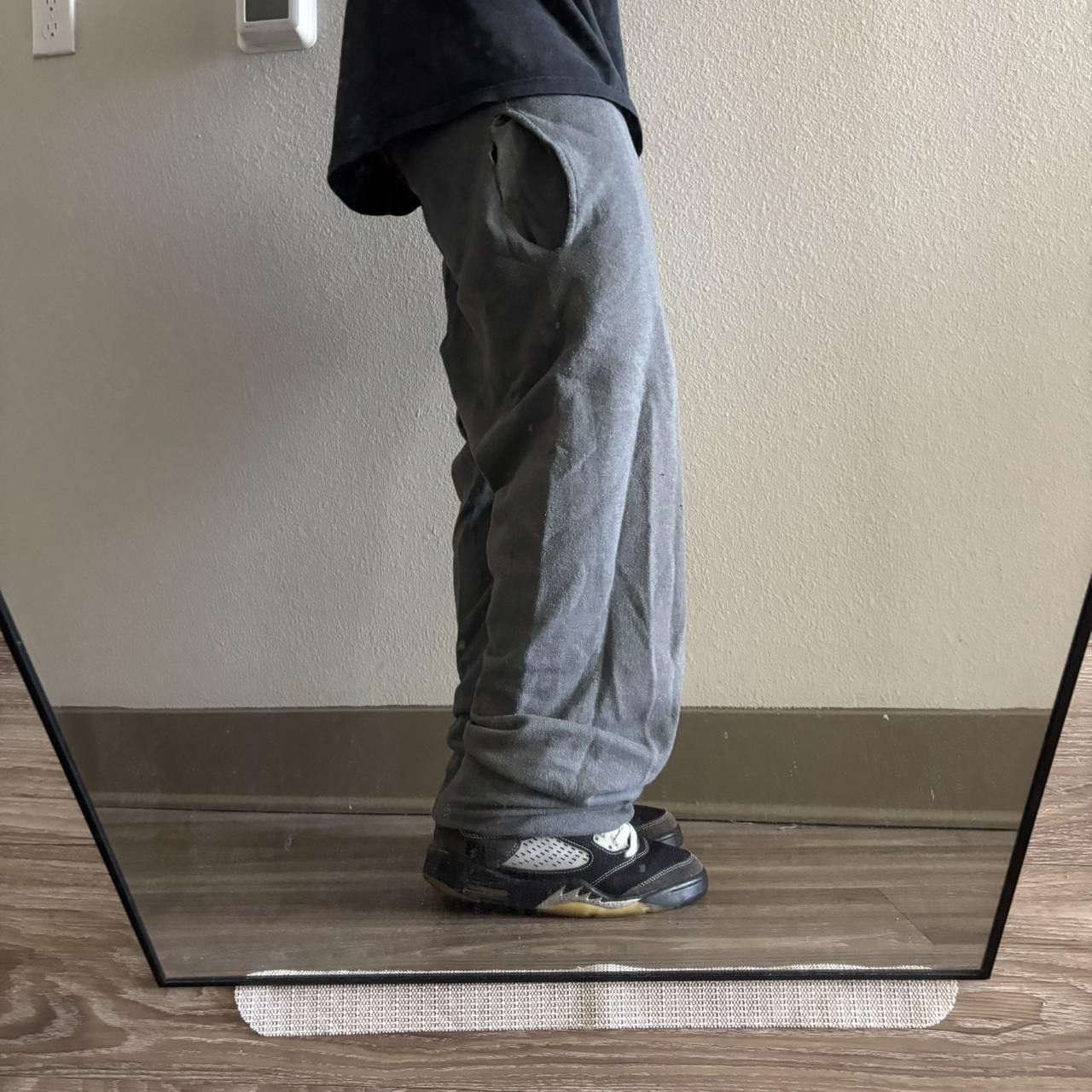 Japanese Brand Crazy Vintage Y2K/2000s Dark Grey Essential Sweatpants! Size S Size US 30 / EU 46 - 2 Thumbnail