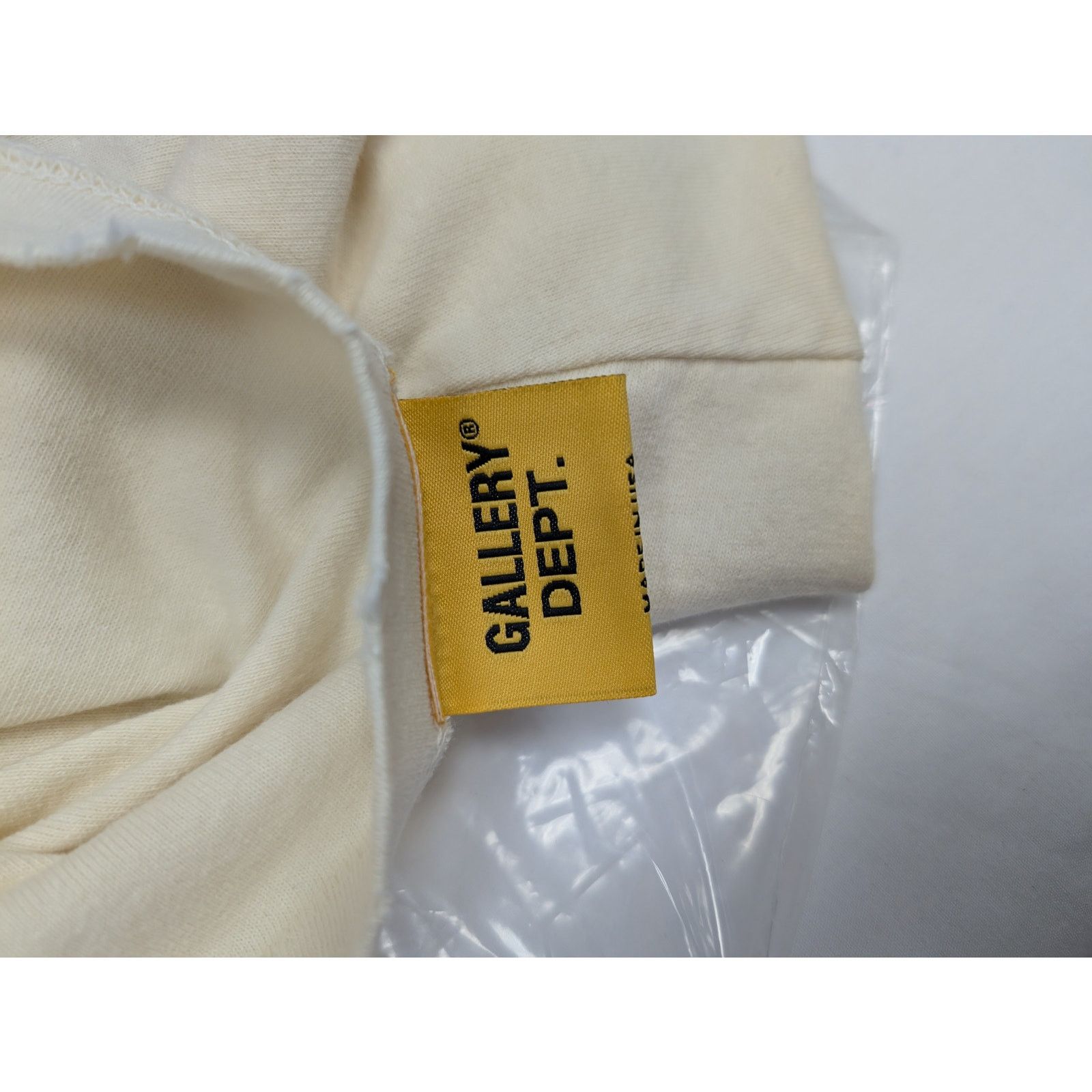 Gallery Dept. o1rshd1 " My batteries Died " Tee T-Shirt in Beige Size US S / EU 44-46 / 1 - 13 Thumbnail