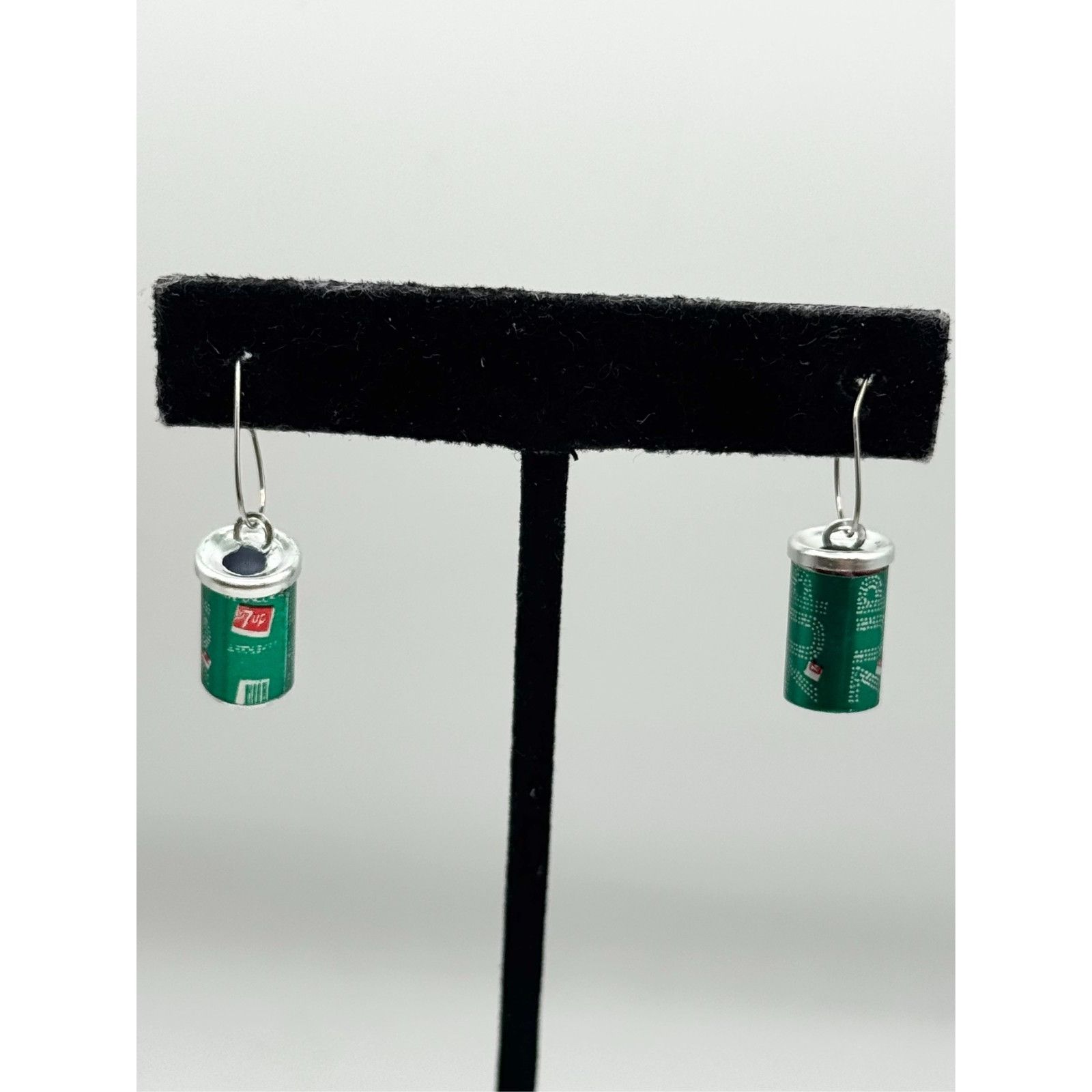 Vintage Vintage 7 Up Soda Cola Can Earrings Size ONE SIZE - 2 Thumbnail
