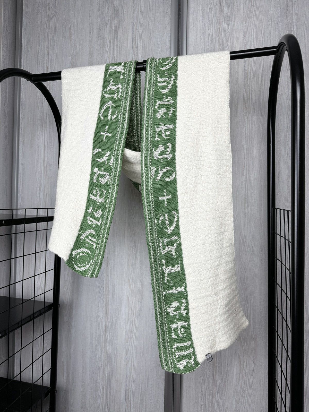 Marithe + Francois Girbaud Marithe + Francois Girbaud big logo wool angora big scarf Size ONE SIZE - 4 Thumbnail