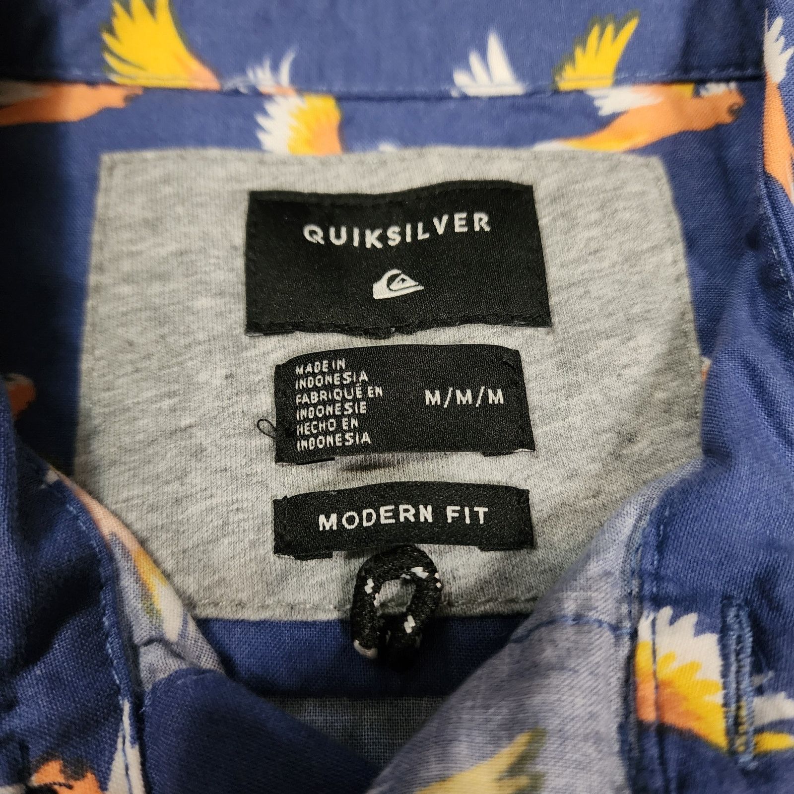Quiksilver Quicksilver short sleeve button up shirt Mens size M 2341 Size US M / EU 48-50 / 2 - 1 Thumbnail
