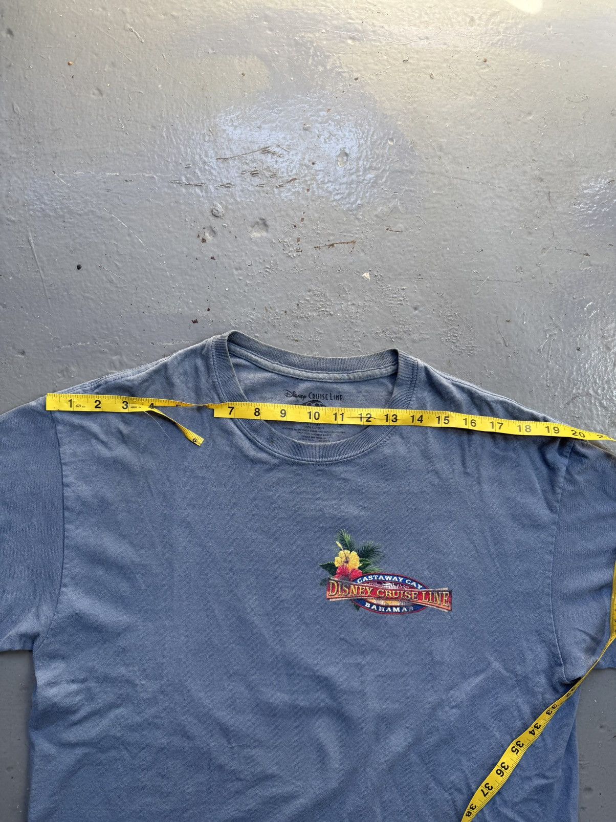 Disney Disney cruise bahamas tee Size US L / EU 52-54 / 3 - 8 Thumbnail
