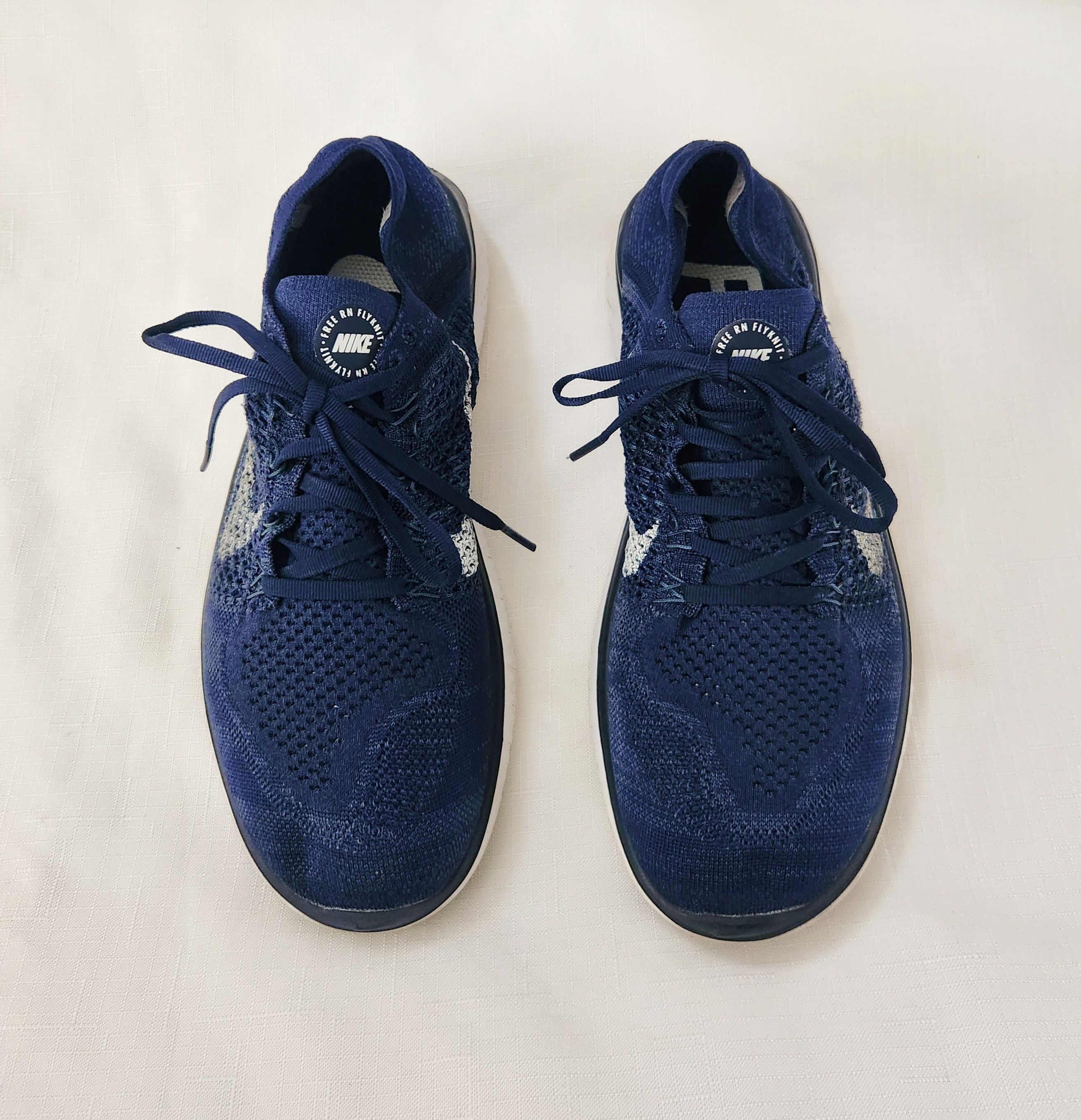 Adidas Nike Free RN Flyknit Men's Running Shoes sz 8 942838-400 Size US 10 / EU 43 - 2 Thumbnail