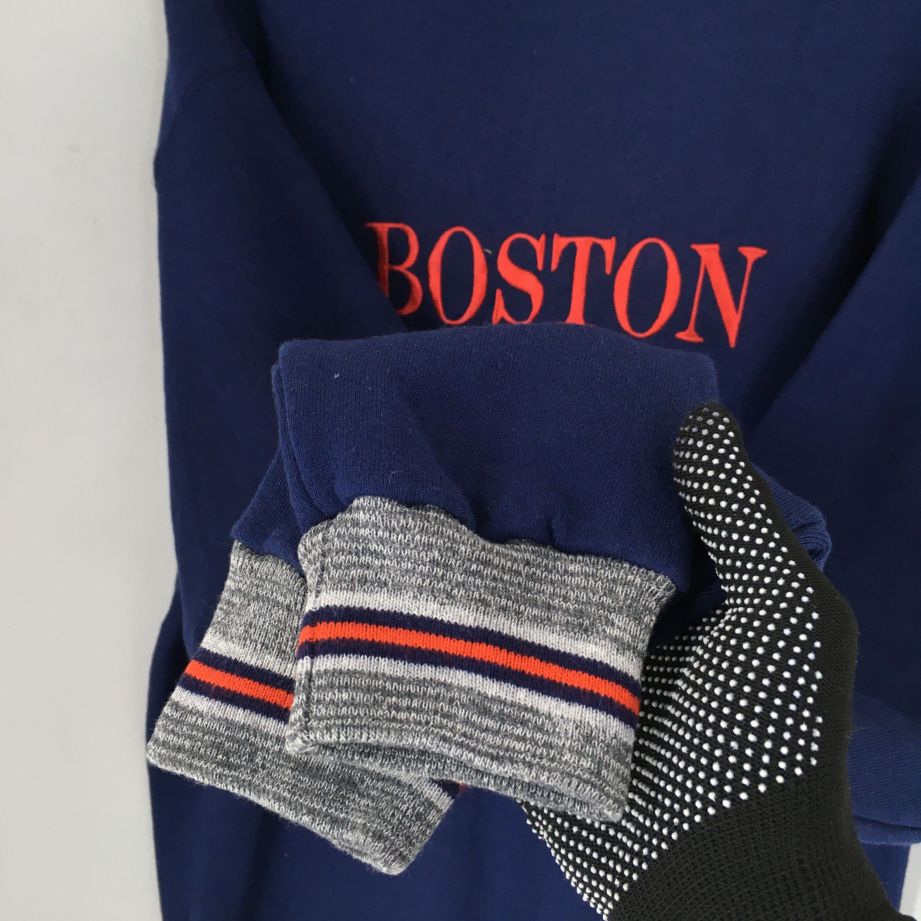 Vintage × Wilson Vintage 90s Wilson Boston Usa Sweatshirt XLarge Size US XL / EU 56 / 4 - 4 Thumbnail