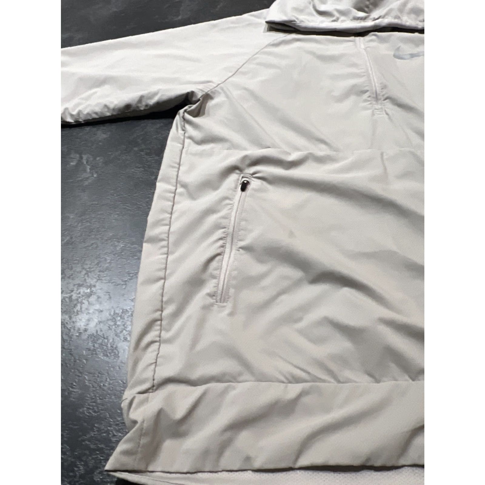 Nike Nike Running Hoodie Mens M Short Sleeve Pullover 1/4 Zip Taupe Standard Fit Size US M / EU 48-50 / 2 - 5 Thumbnail
