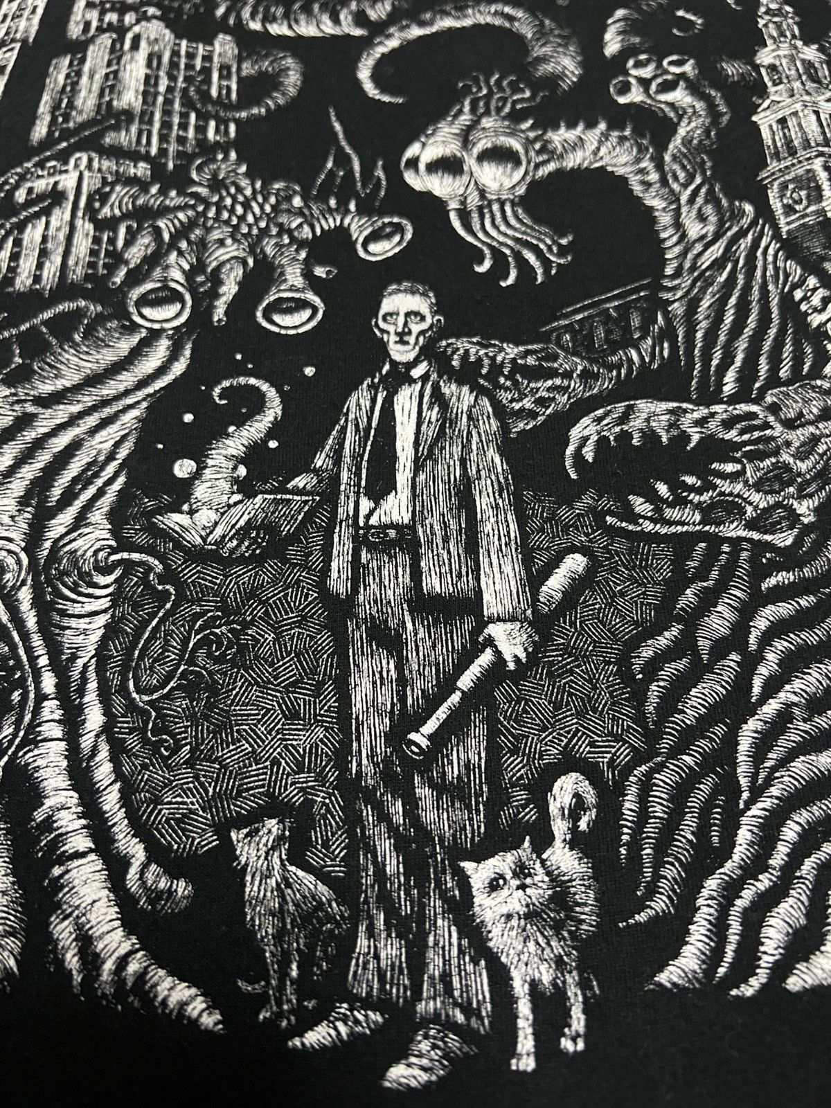 Other H.P. Lovecraft Providence Statue Project Tee USA M Size US M / EU 48-50 / 2 - 8 Thumbnail