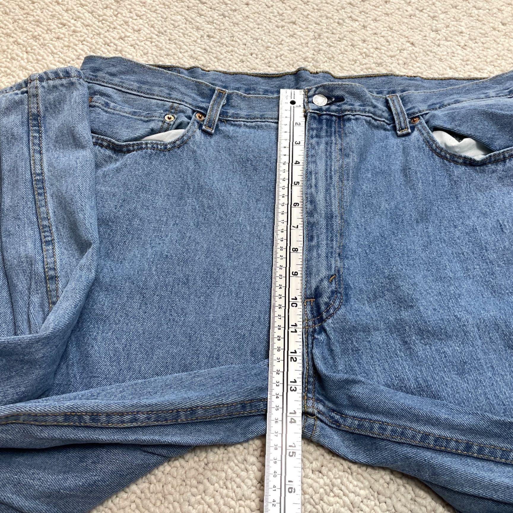 Levi's Levi's 550 Jeans Mens 42x30 Blue Denim Medium Wash Relaxed Straight Levi's 550 Jeans Mens 42x30 Blue Denim Medium Wash Relaxed Straight Fit Size US 42 / EU 58 - 4 Thumbnail