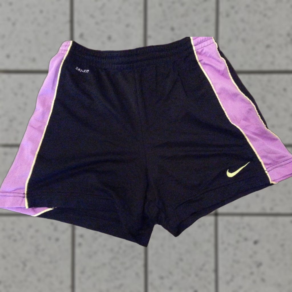 Nike VINTAGE Womens Nike Shorts XS Black Athletic S Small Size 26" / US 2 / IT 38 - 1 Preview